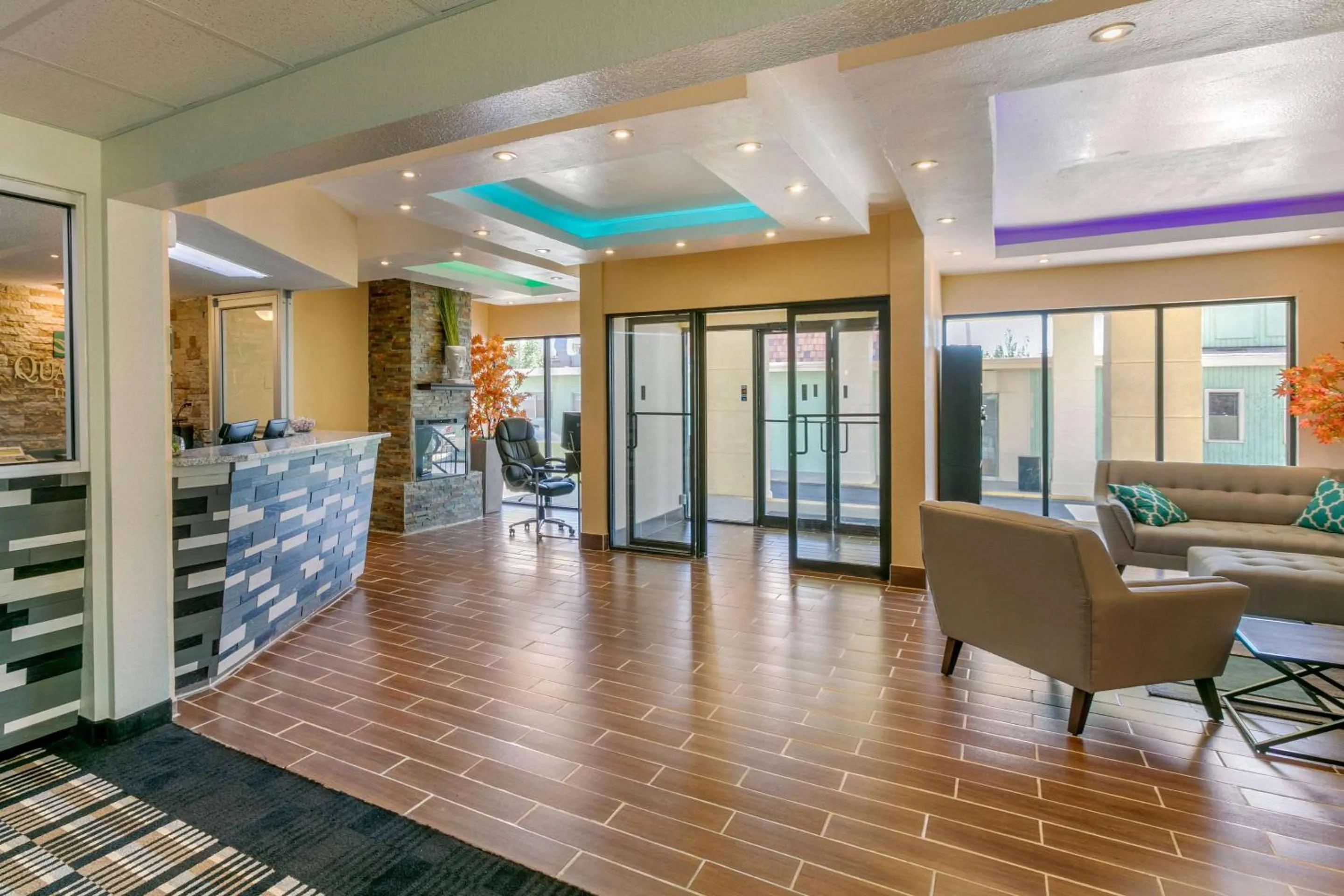 Lobby or reception in Quality Inn Rawlins I-80