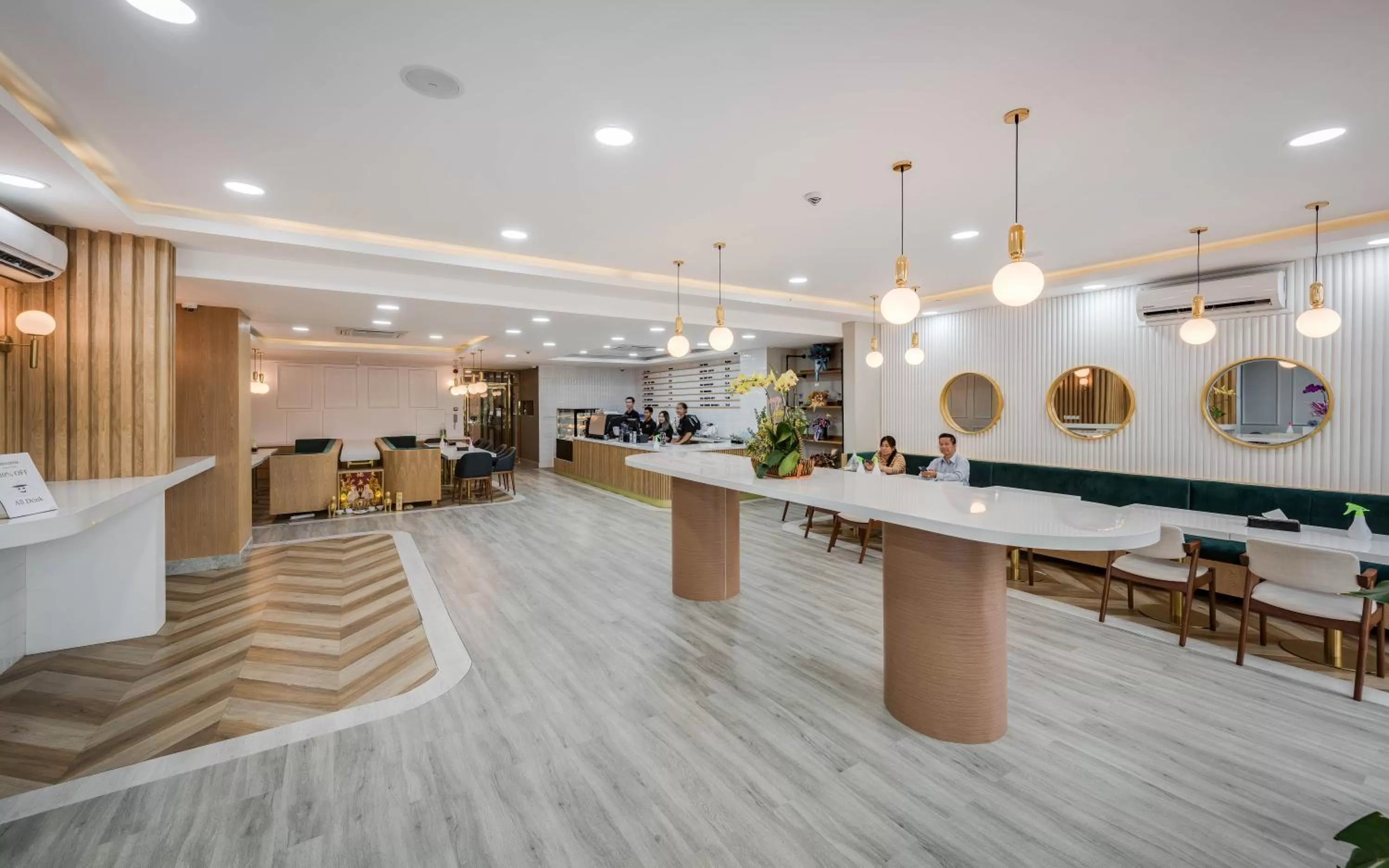 Restaurant/places to eat in SOHO Residence