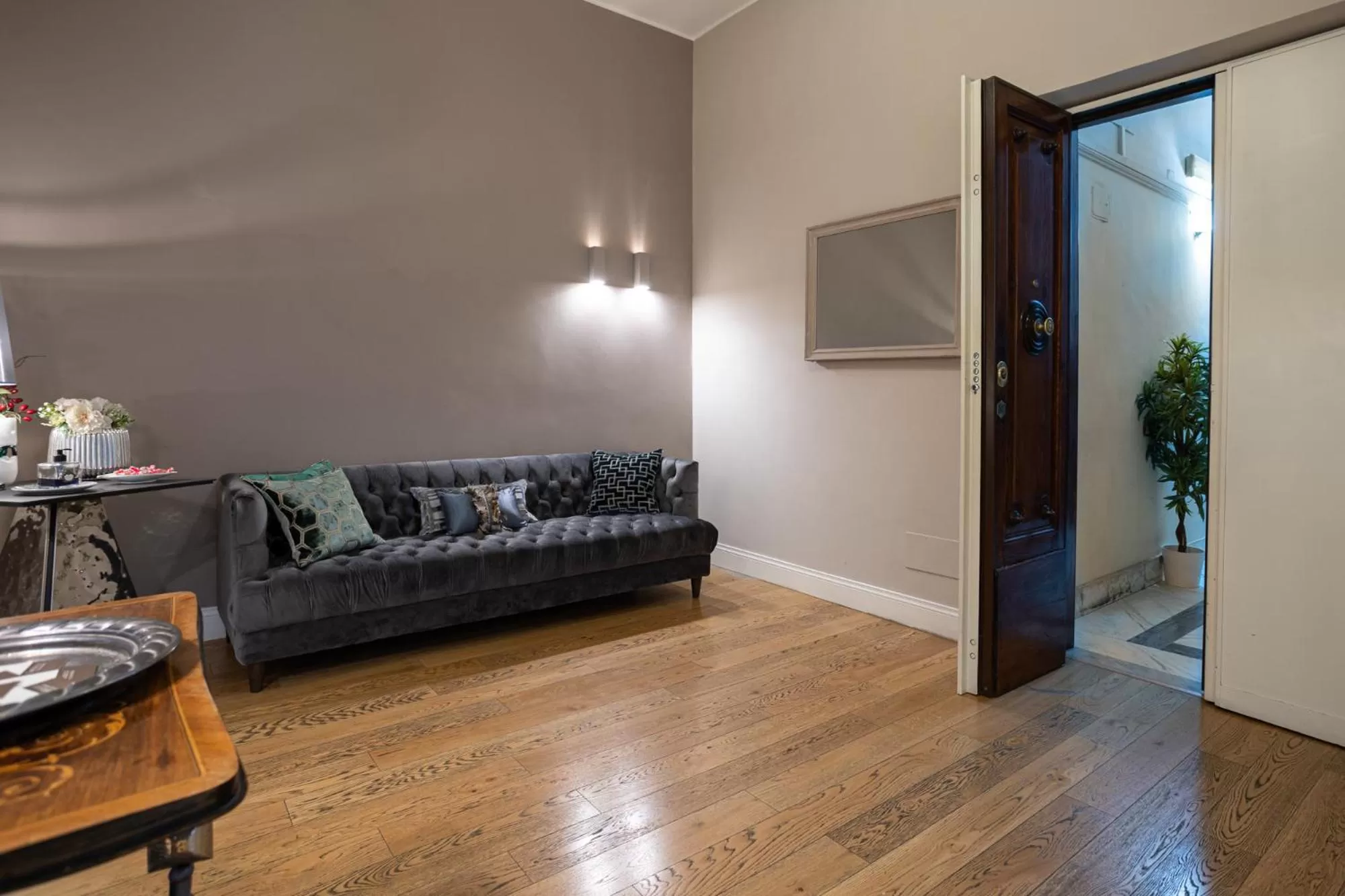 Seating area in Cardilli Luxury Rooms