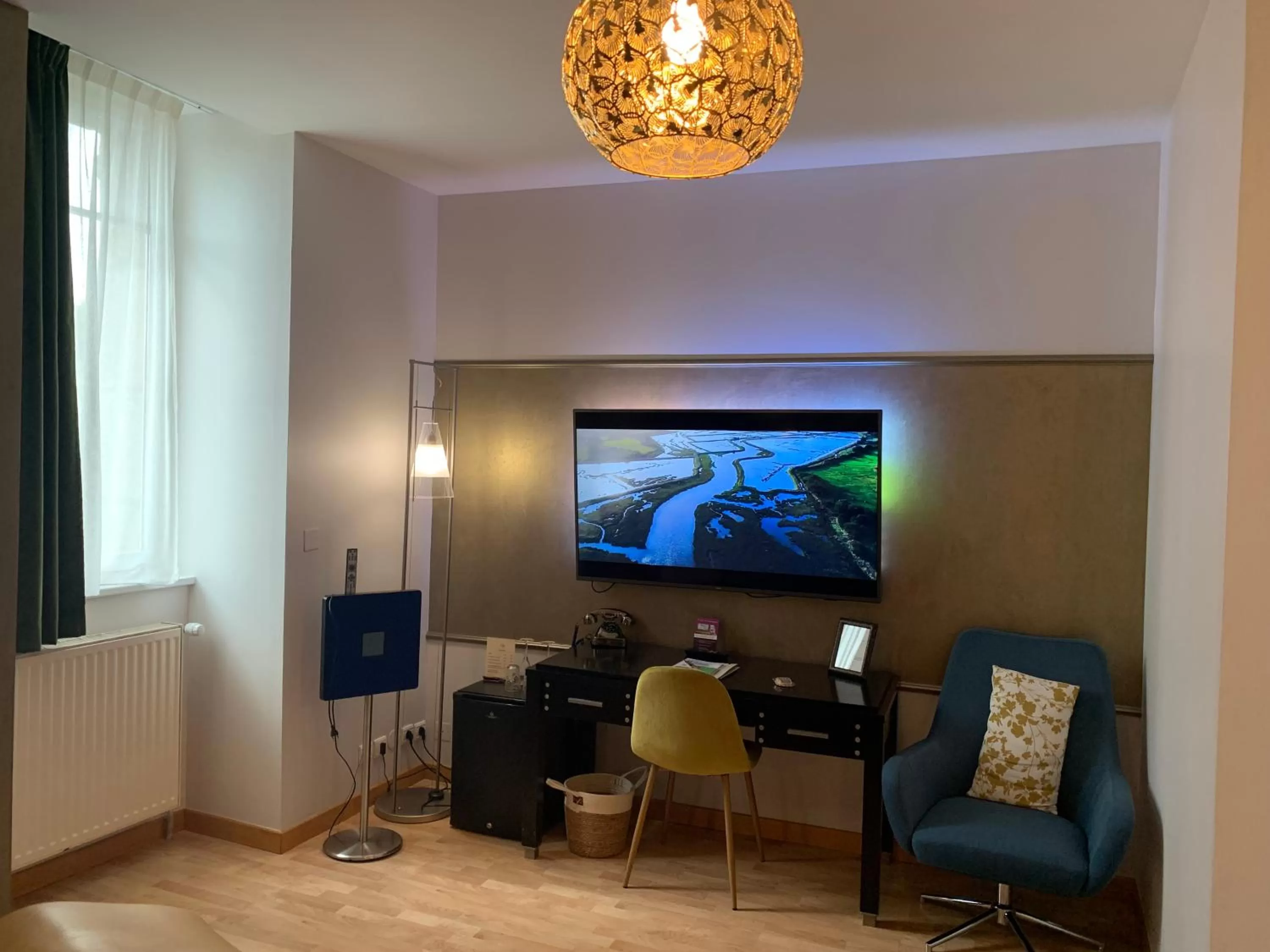 TV and multimedia in Hôtel Vintage