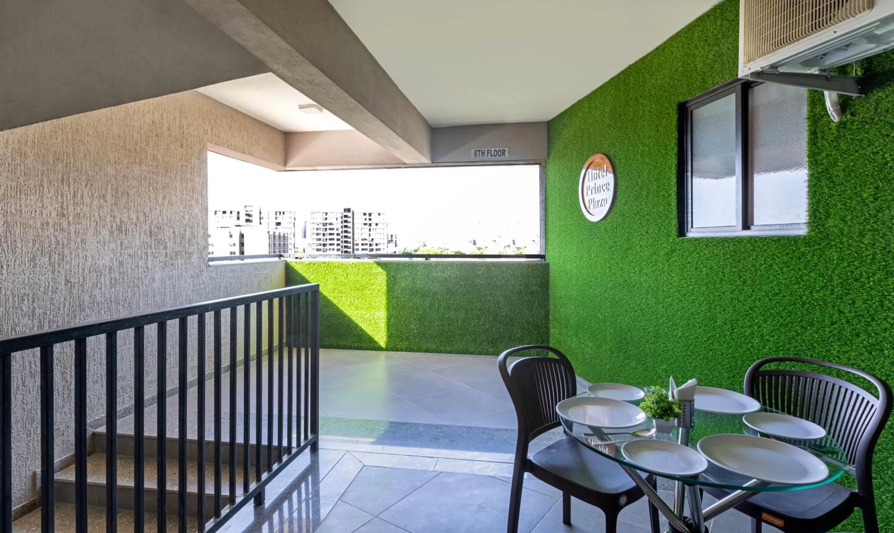 Dining area in Treebo Prince Plaza