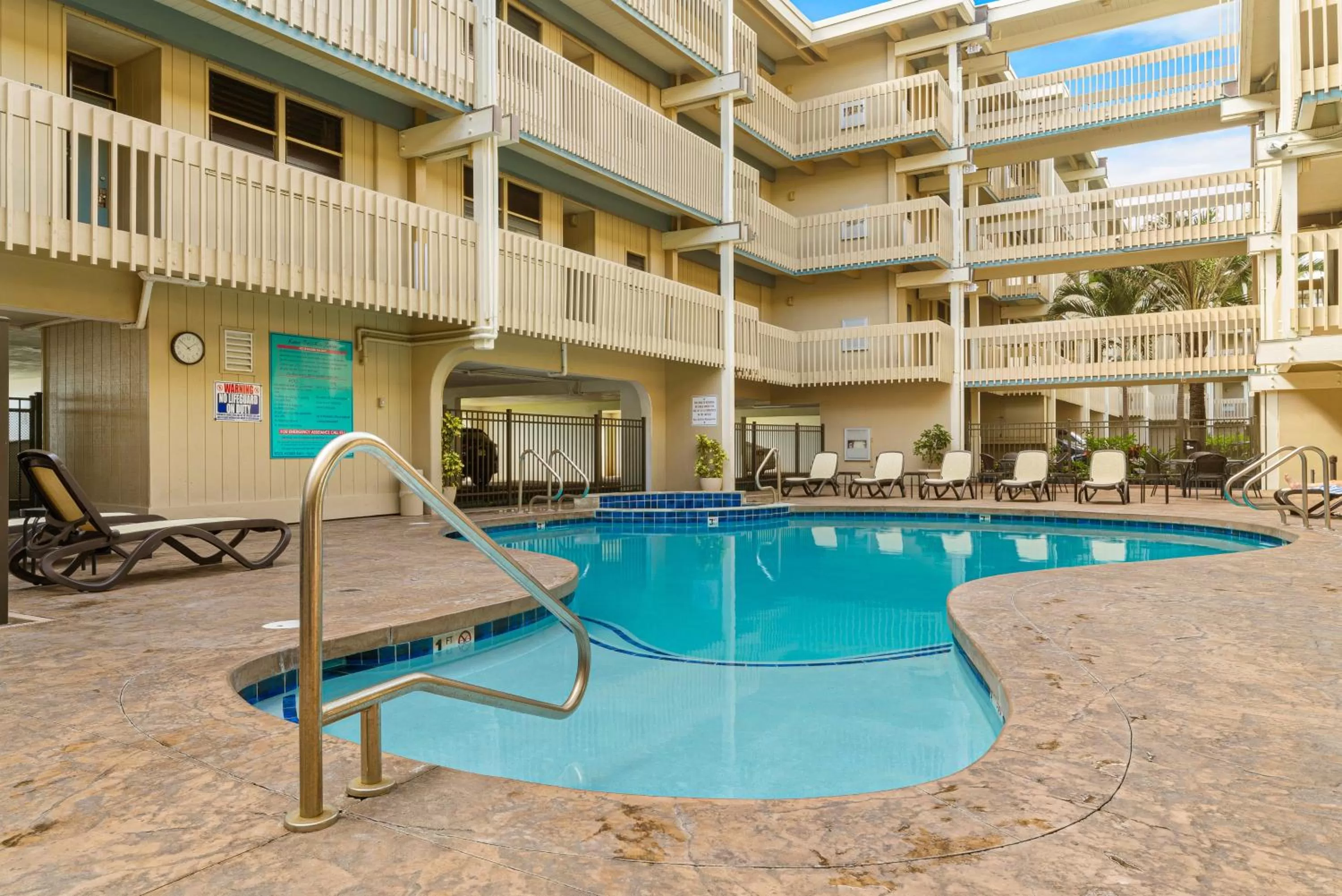 Swimming Pool in Kona Bali Kai #334