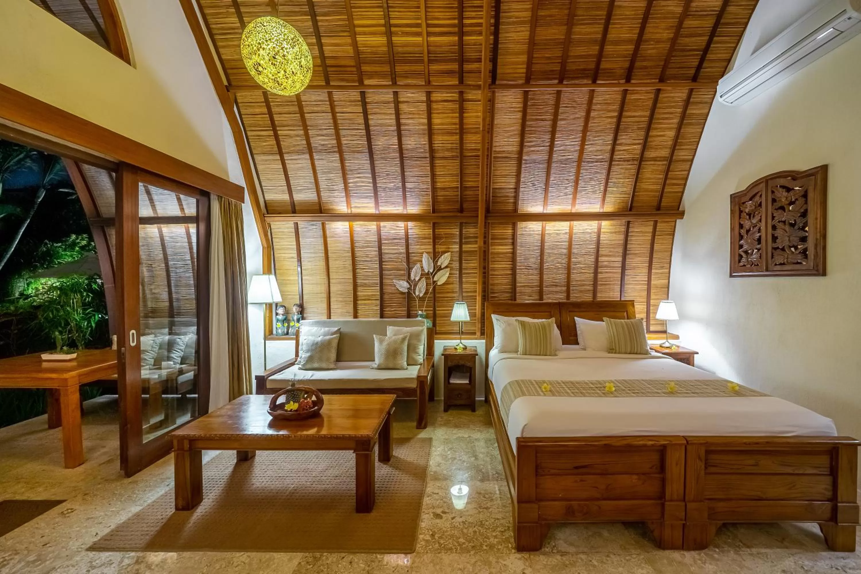 Bed in Klumpu Bali Resort