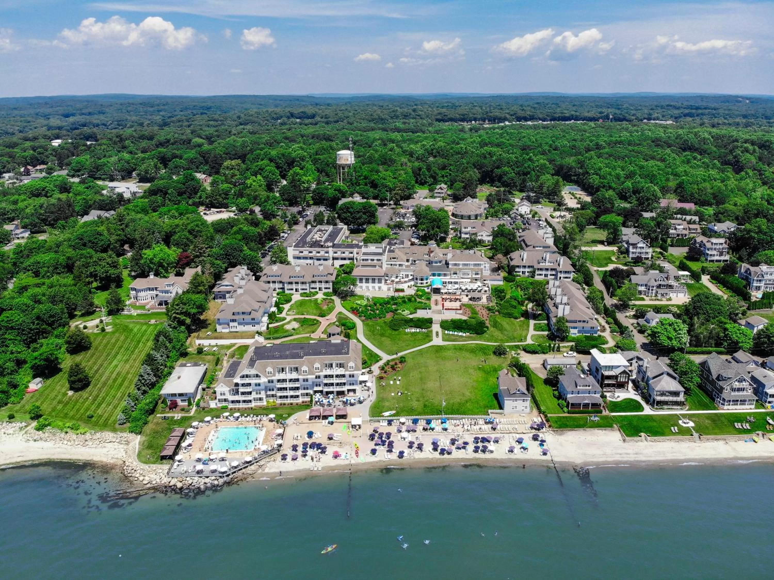 Property building in Water's Edge Resort & Spa