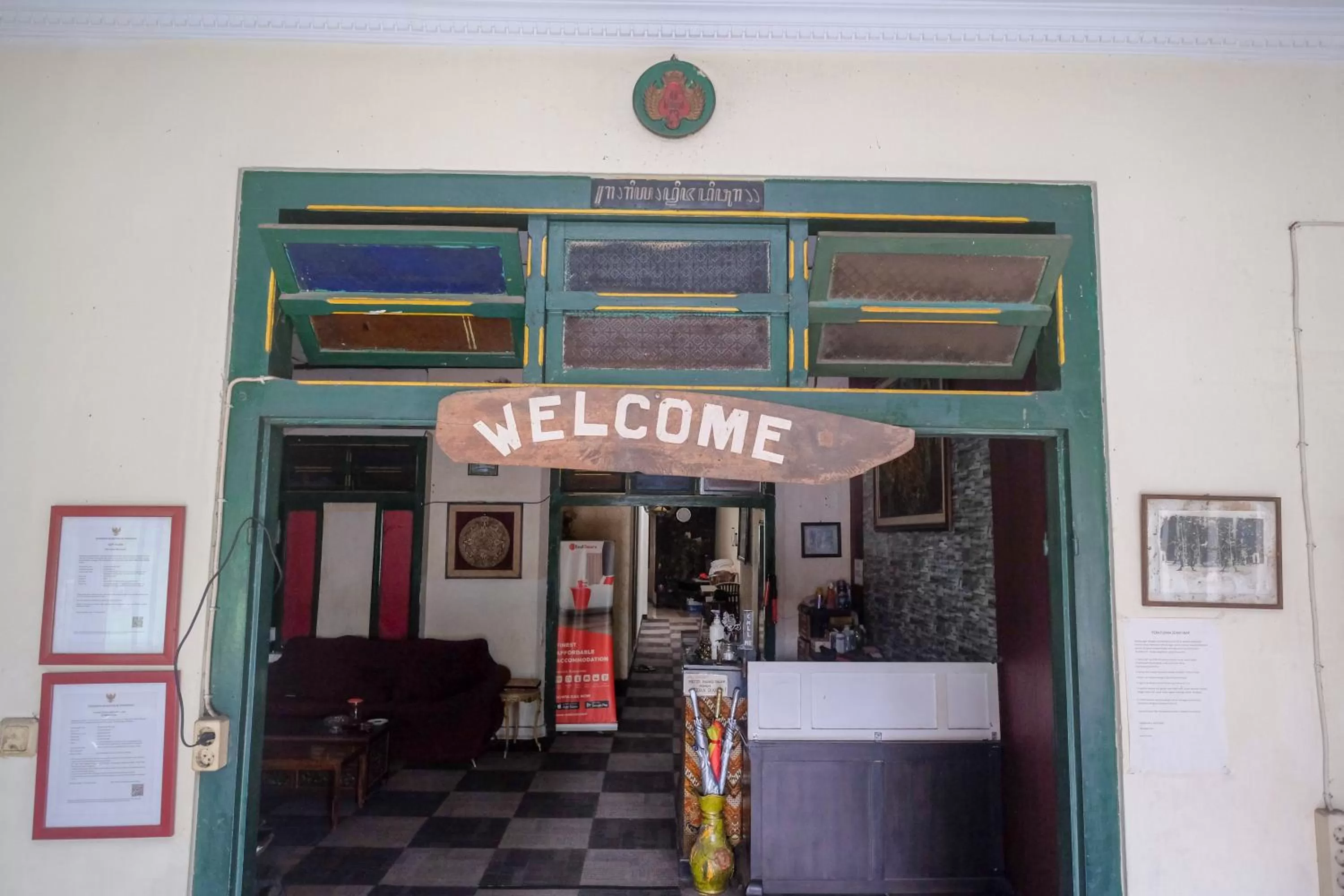 Facade/entrance in RedDoorz at Mamagayo Inn Yogyakarta