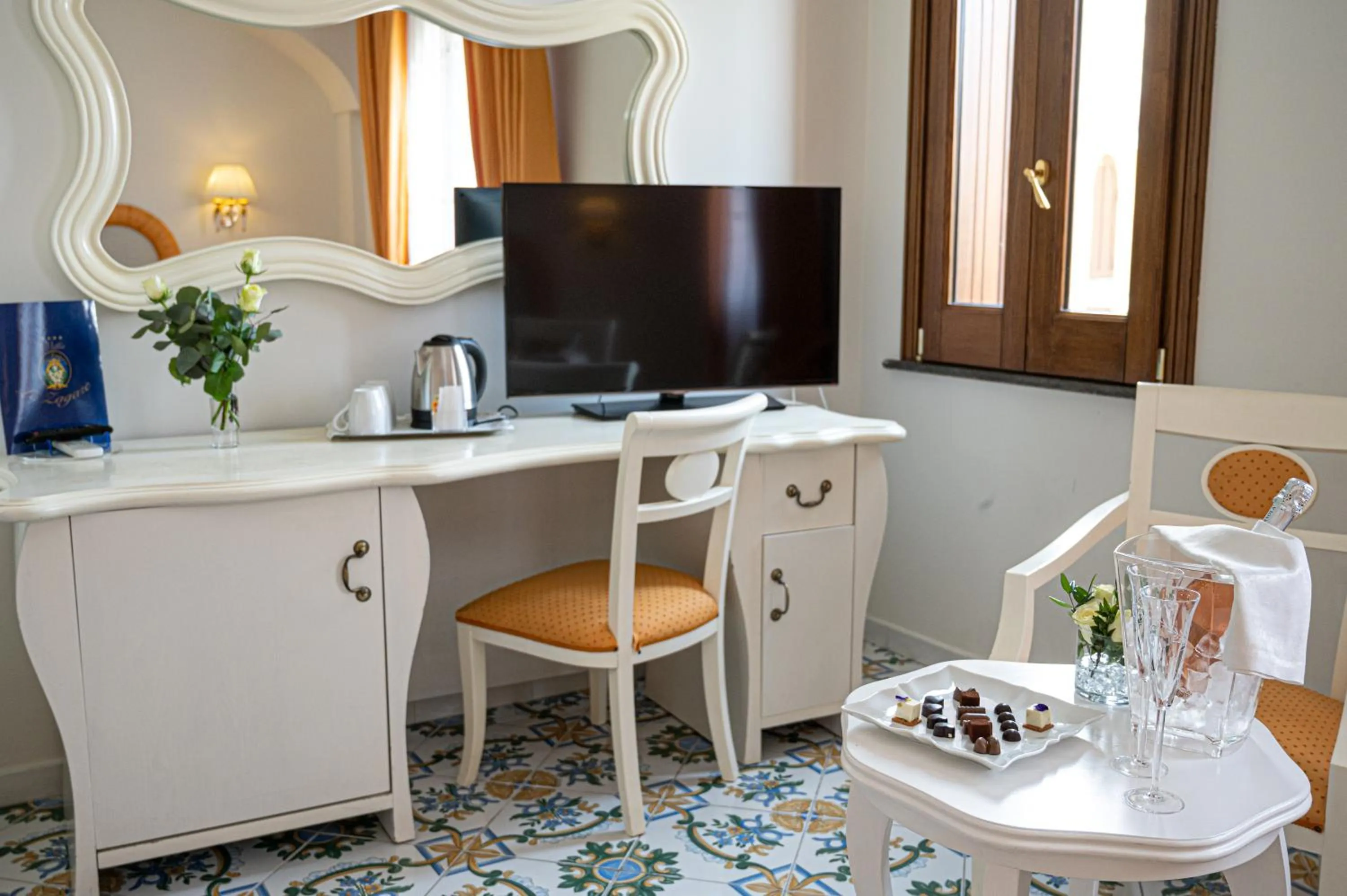 Photo of the whole room in Villa Le Zagare Relais & SPA