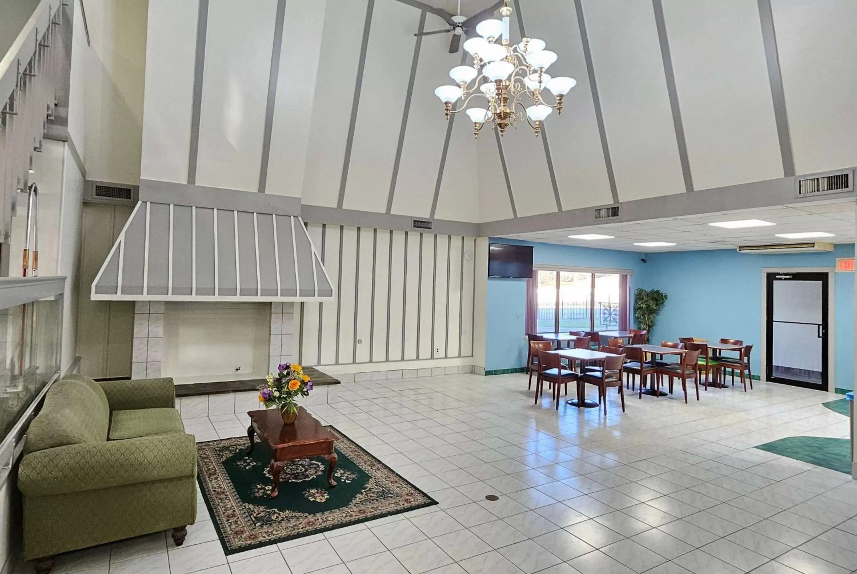 Lobby or reception in Days Inn by Wyndham Berlin Meriden