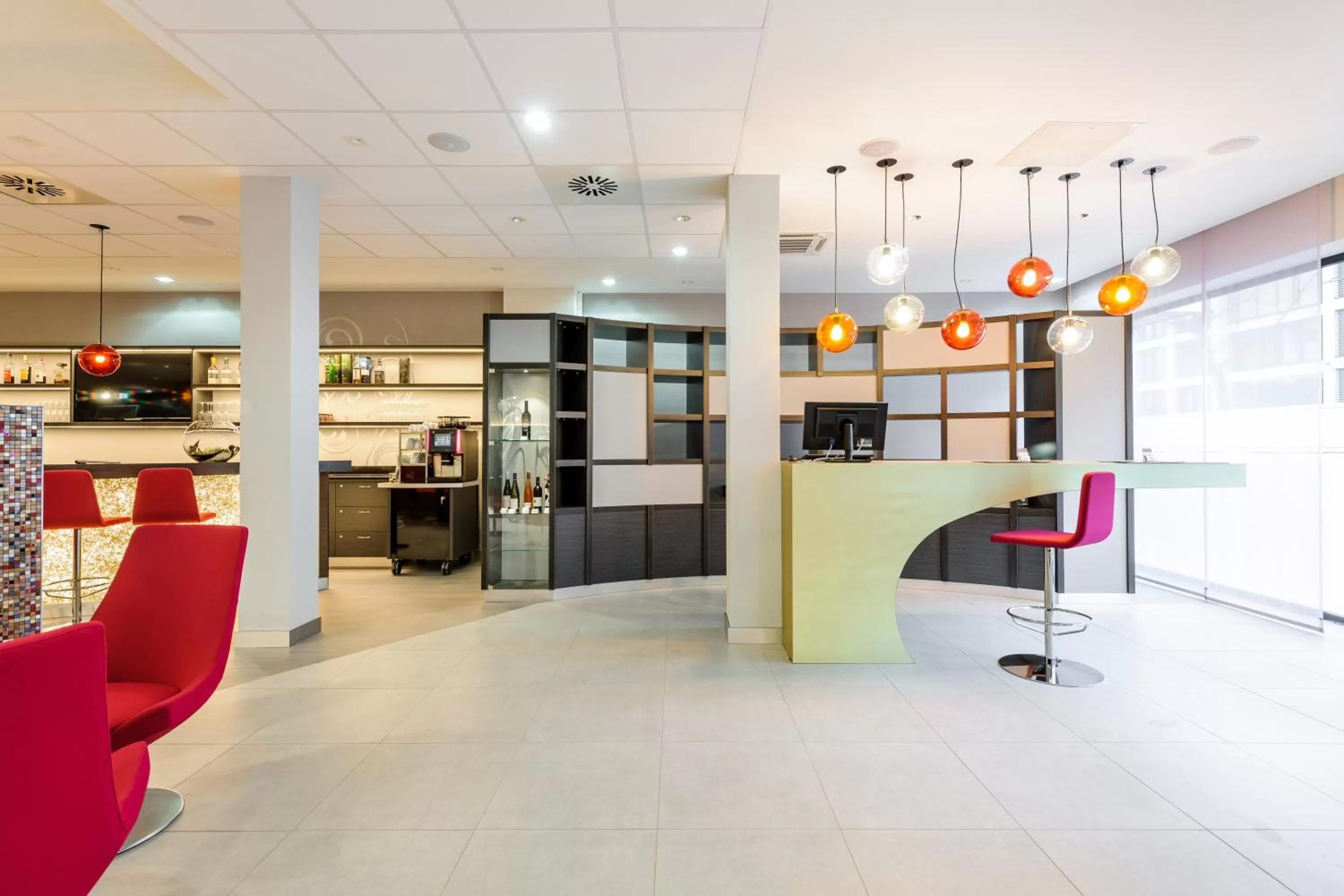 Lobby or reception in Mercure Hotel Düsseldorf Zentrum