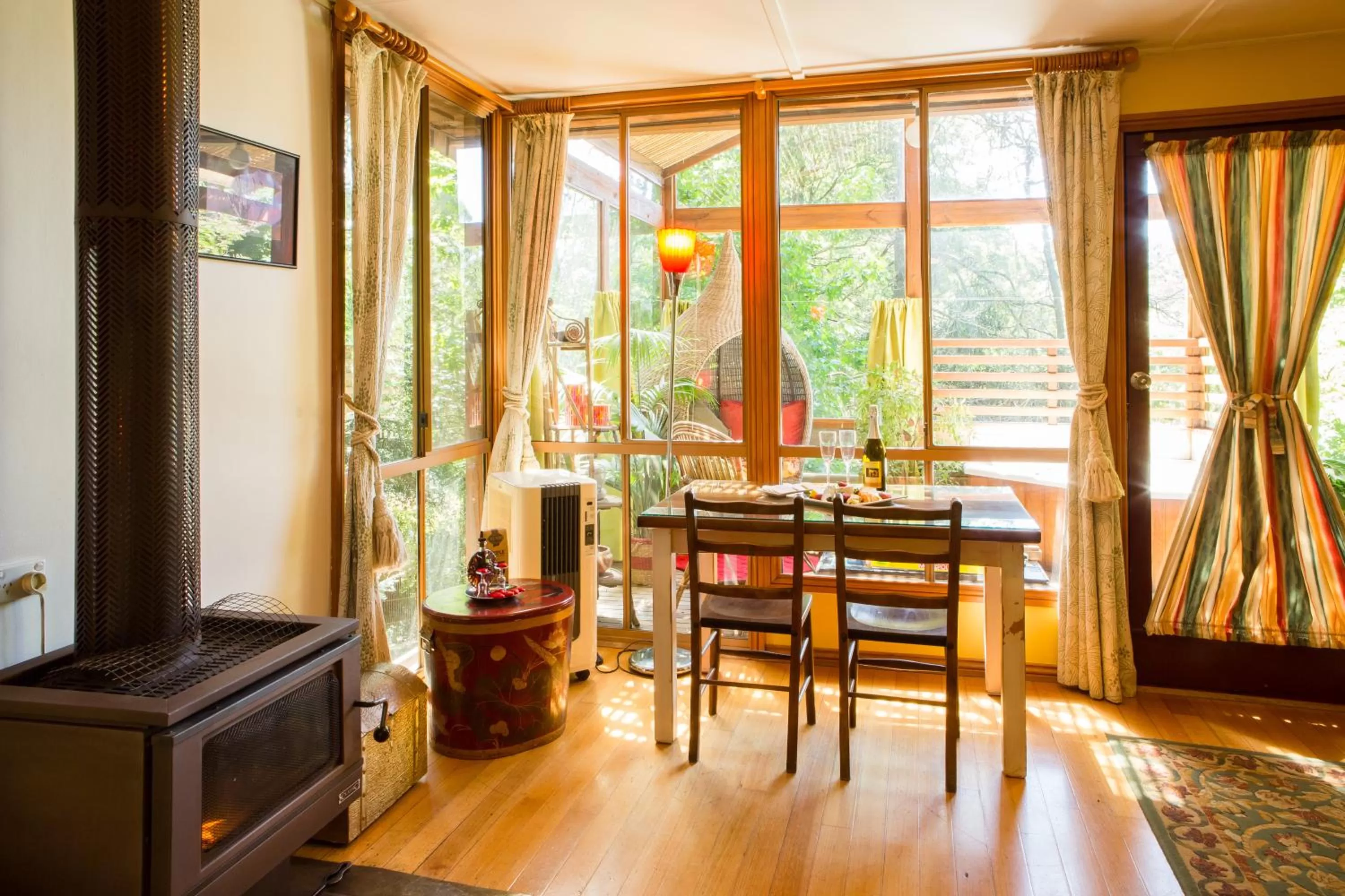 Dining area in Arcadia Cottages