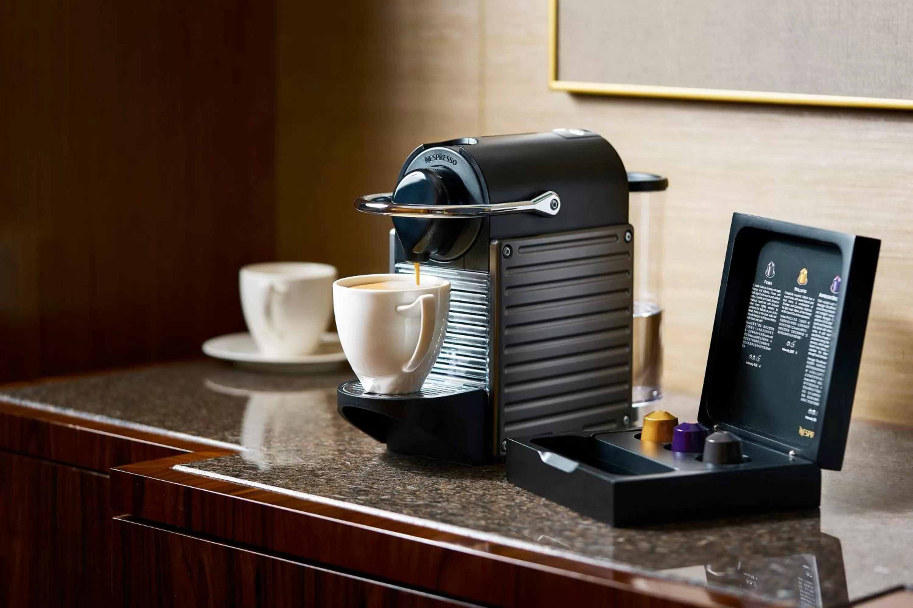 Sky King or Queen Room with Side Harbor View in The Royal Garden