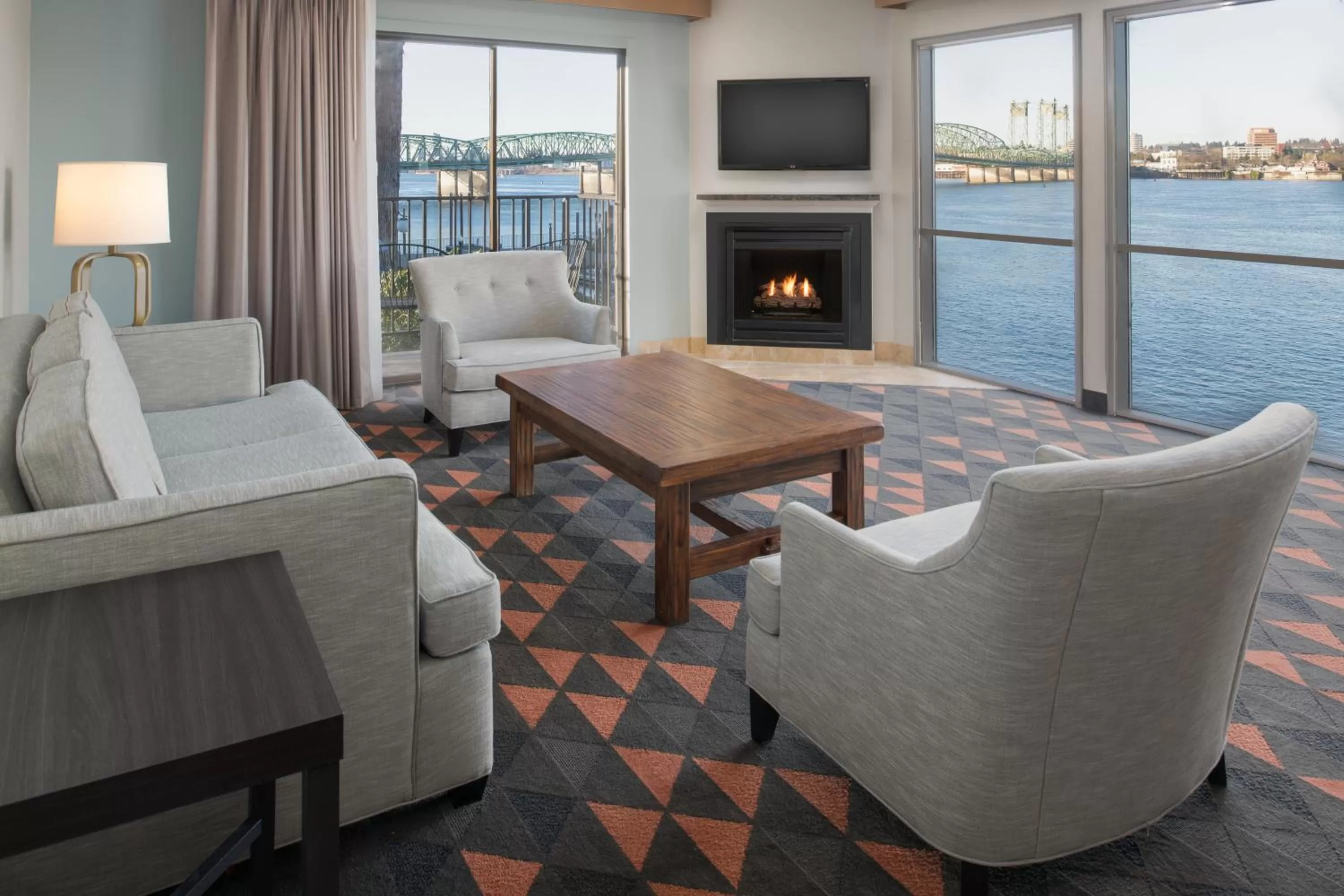 Living room in Holiday Inn Portland - Columbia Riverfront by IHG