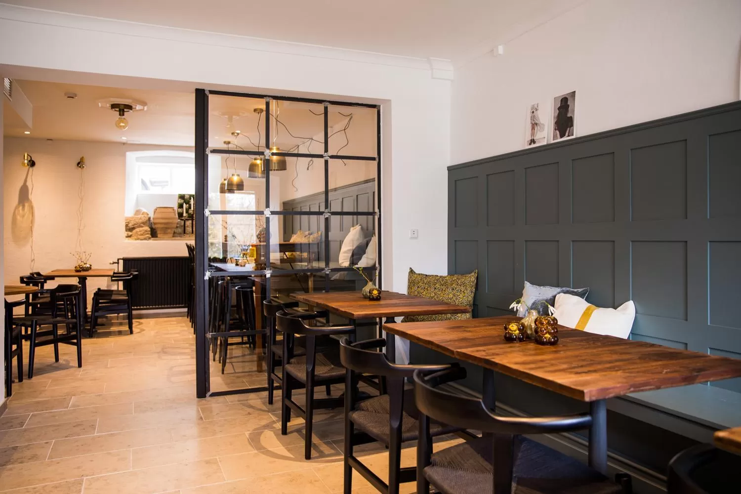 Restaurant/places to eat in Hotell Breda Blick