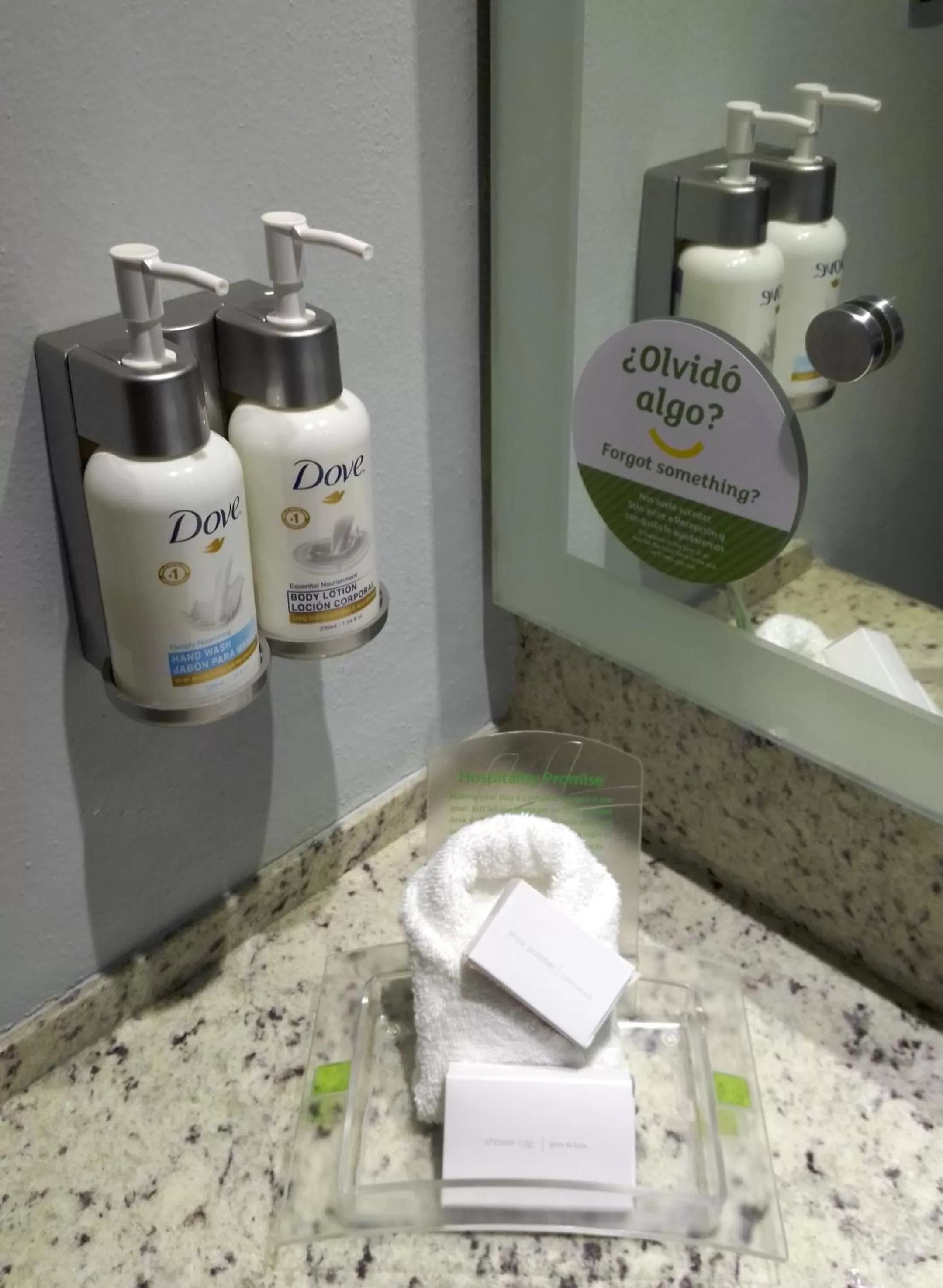 Bathroom in Holiday Inn Puebla Finsa by IHG