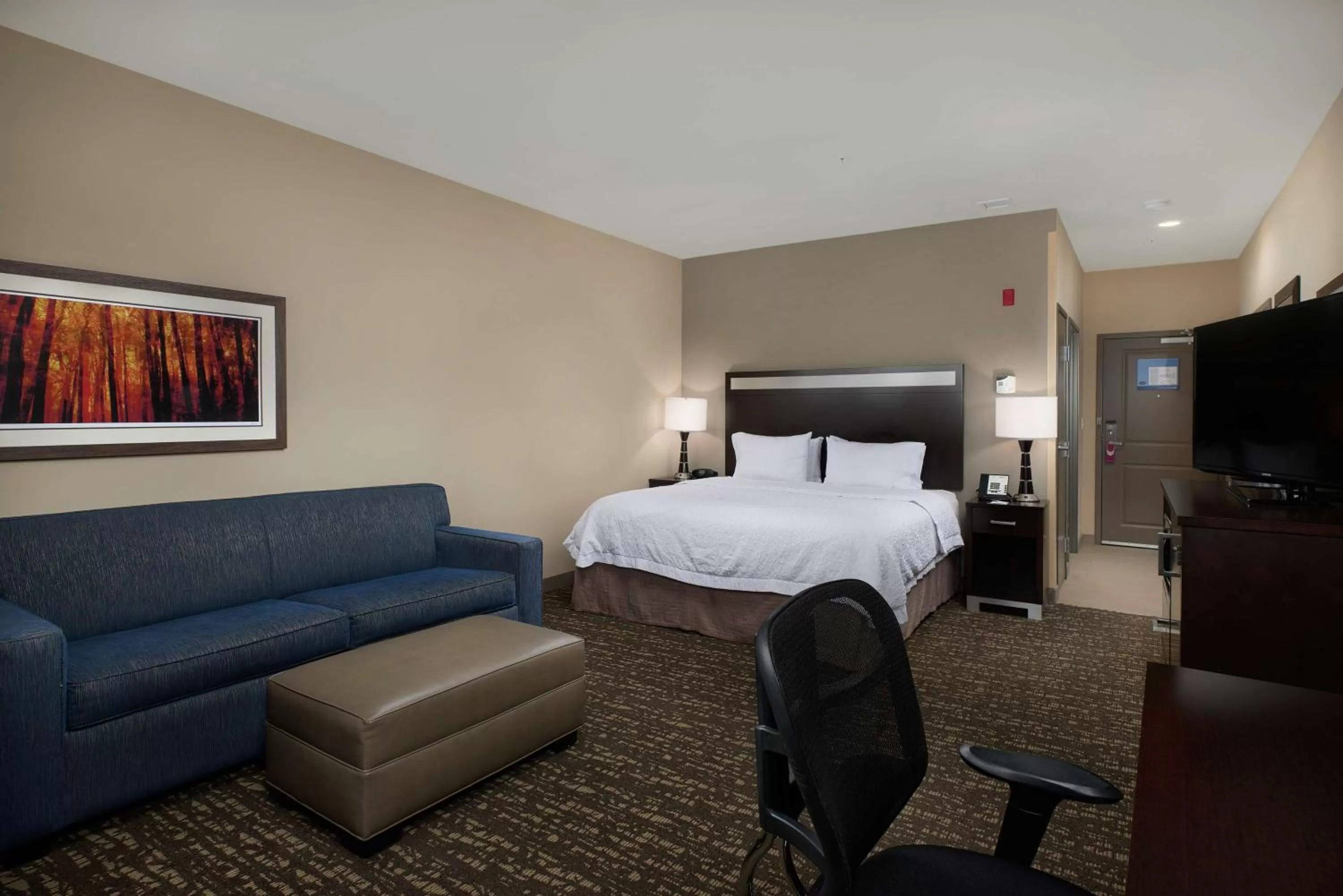 Bedroom, Bed in Hampton Inn & Suites Portland/Vancouver