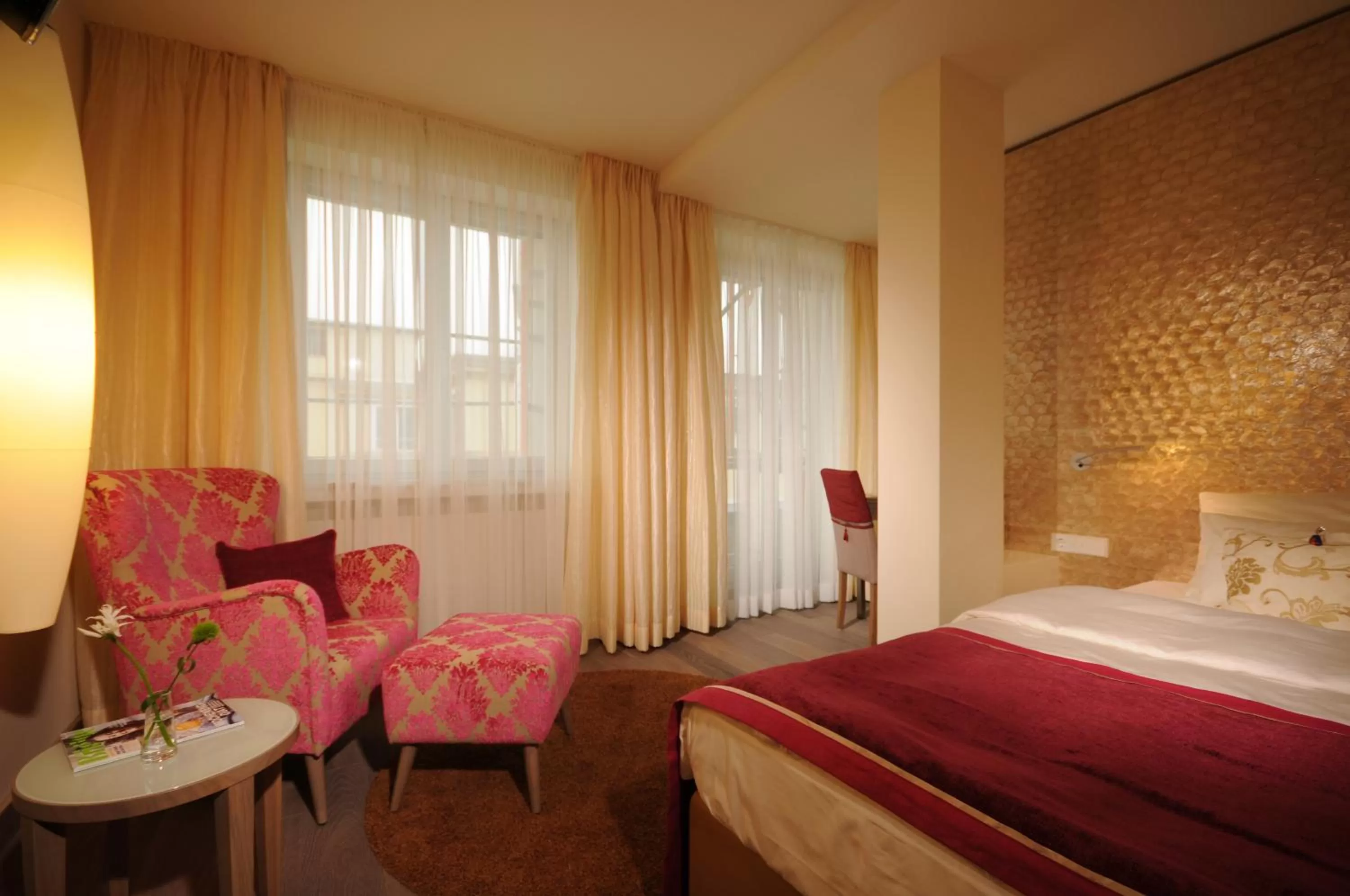 Bed in Hotel Victoria, BW Signature Collection