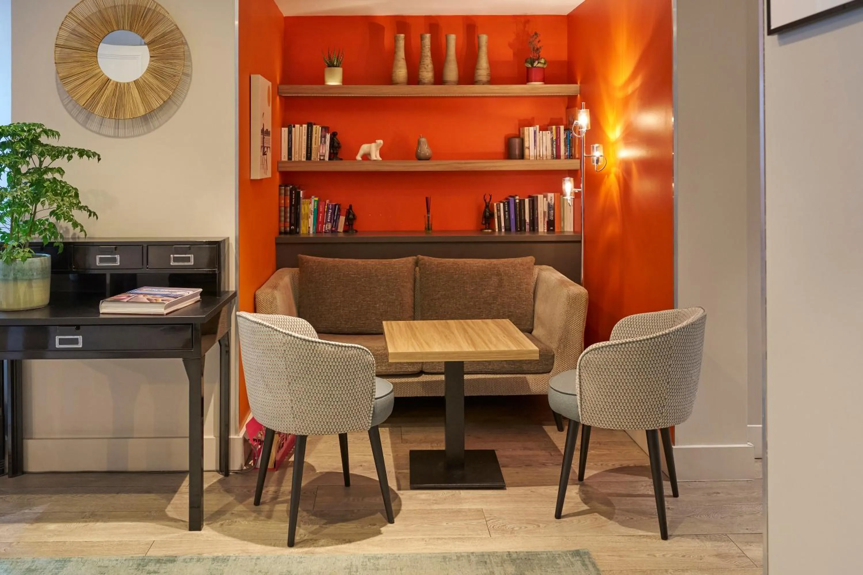 Lobby or reception in Hôtel Vic Eiffel