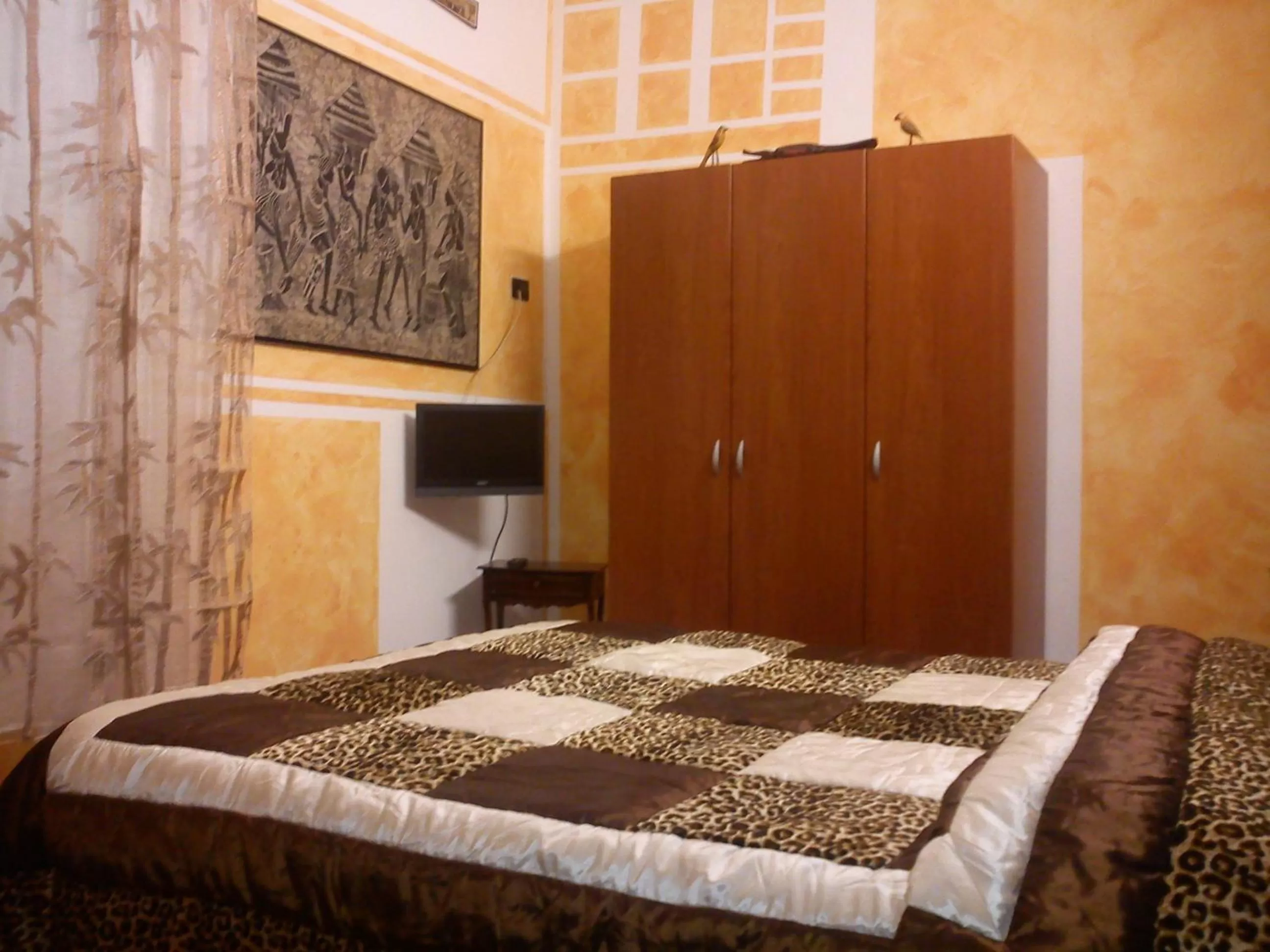 Bed in Albergo Astro