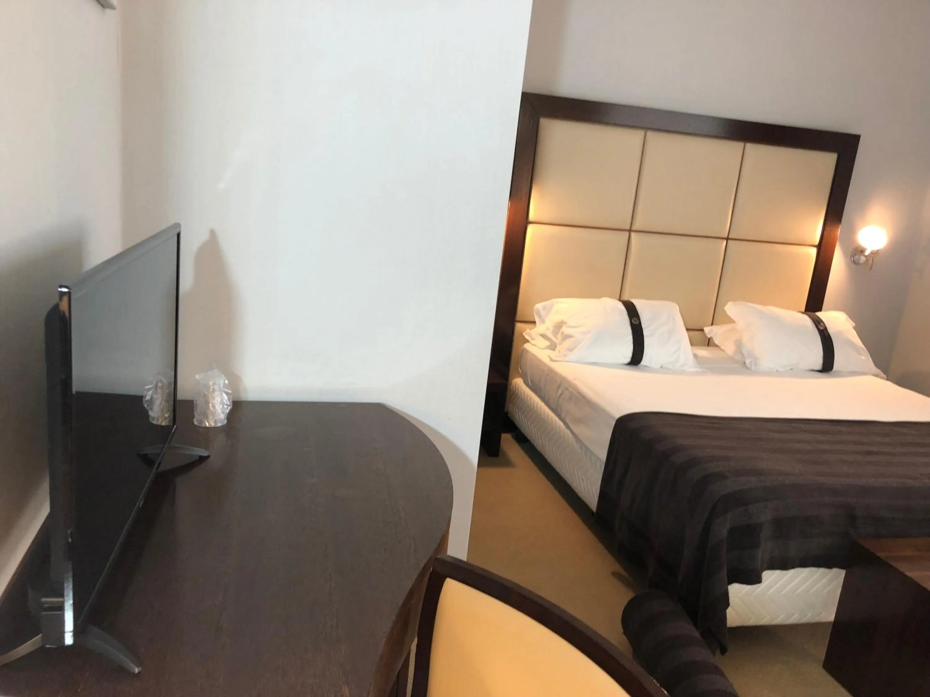 Bedroom, Bed in Italiana Hotels Cosenza