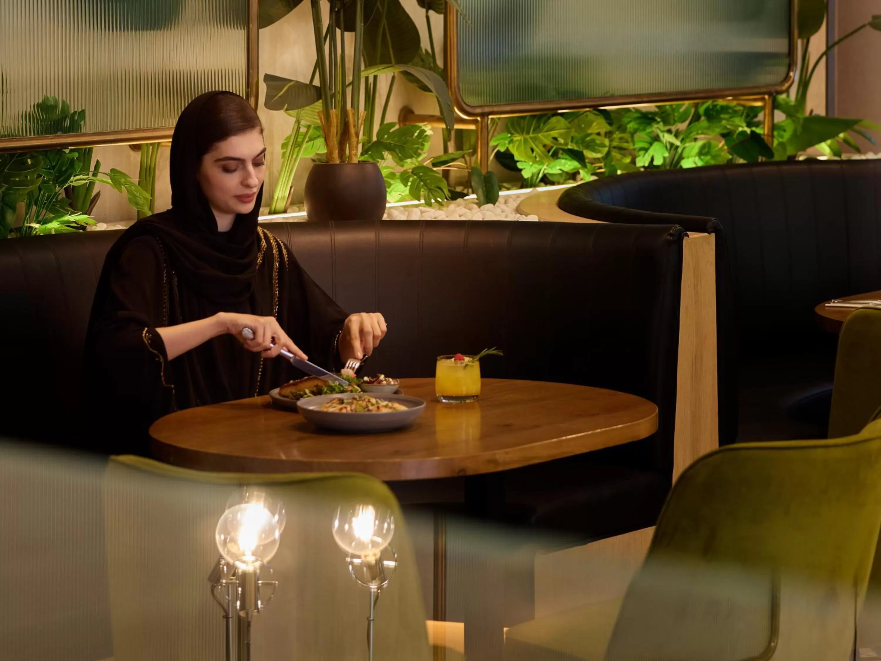 Restaurant/places to eat in Fairmont Ramla Riyadh