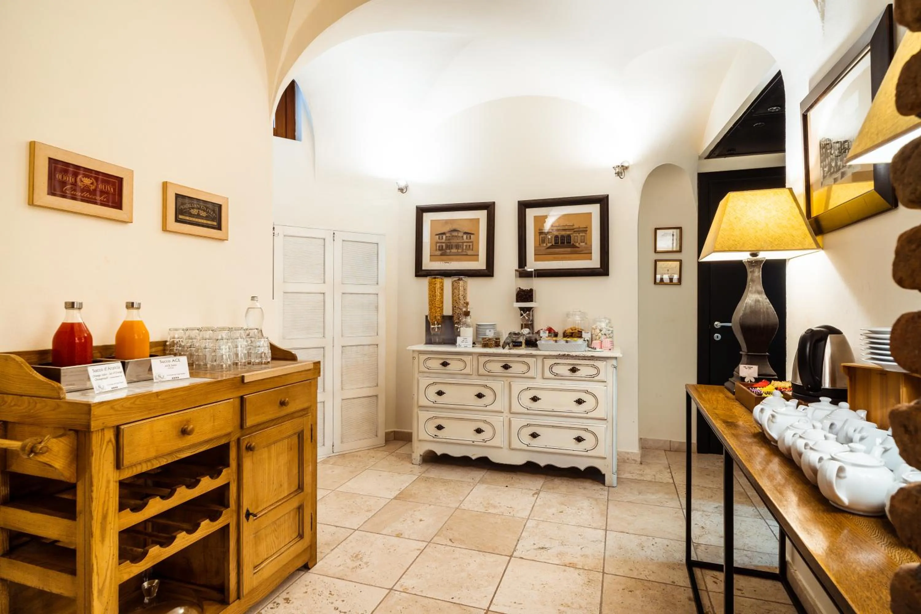 Breakfast in La Locanda Del Conte Mameli - Boutique Hotel & Suite SPA