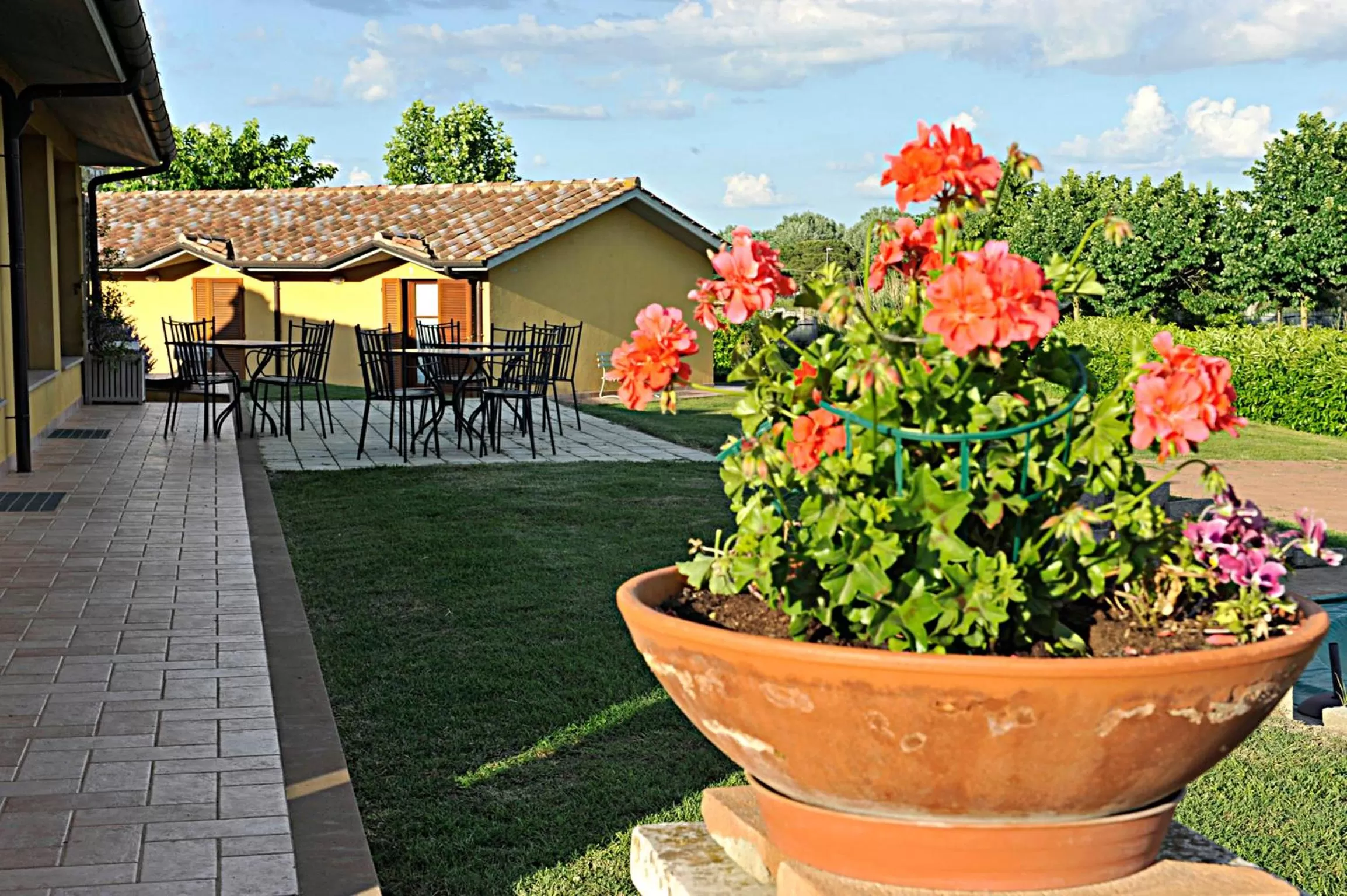 Property building in Le Macerine