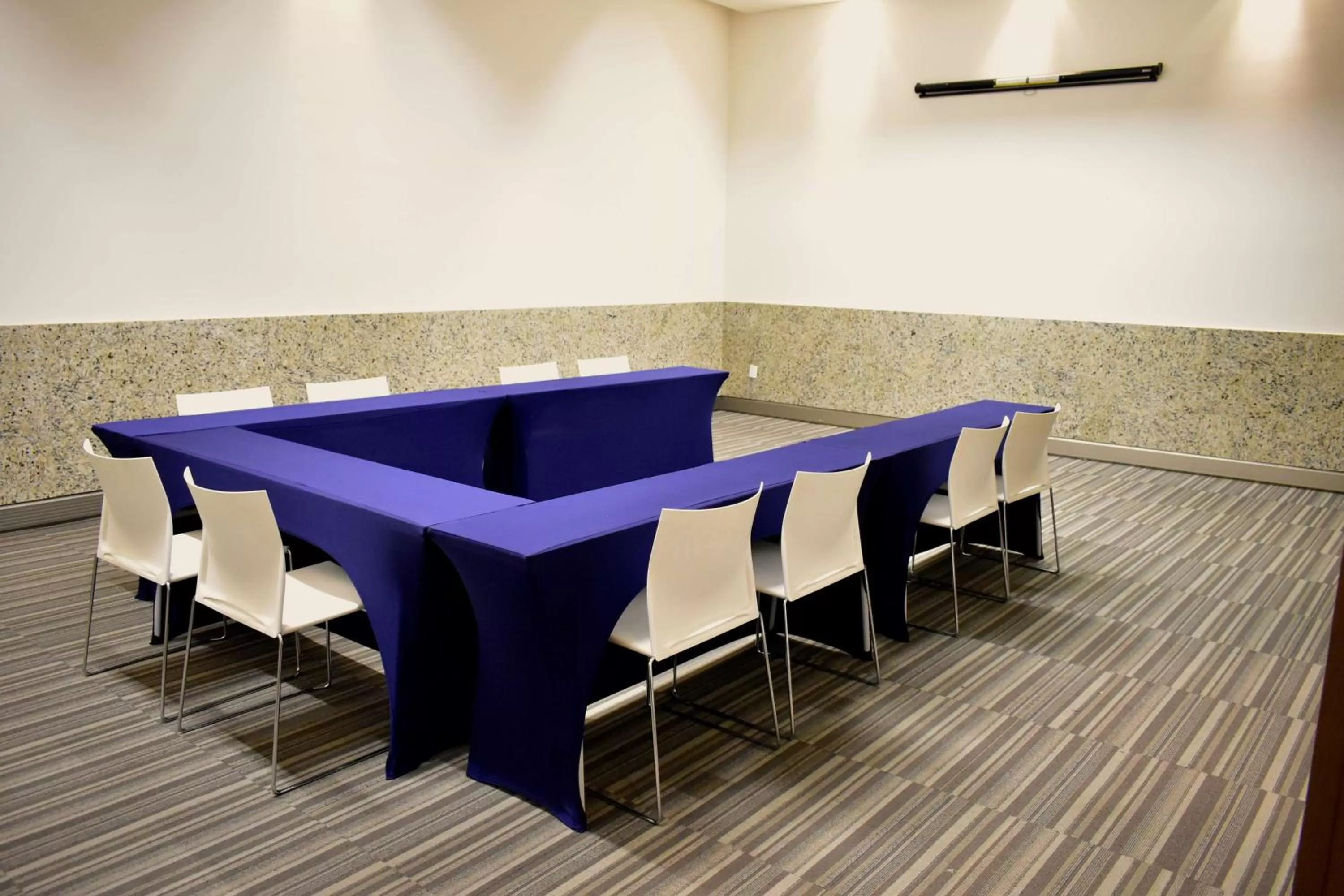 Meeting/conference room in Hampton Inn by Hilton Ciudad del Carmen