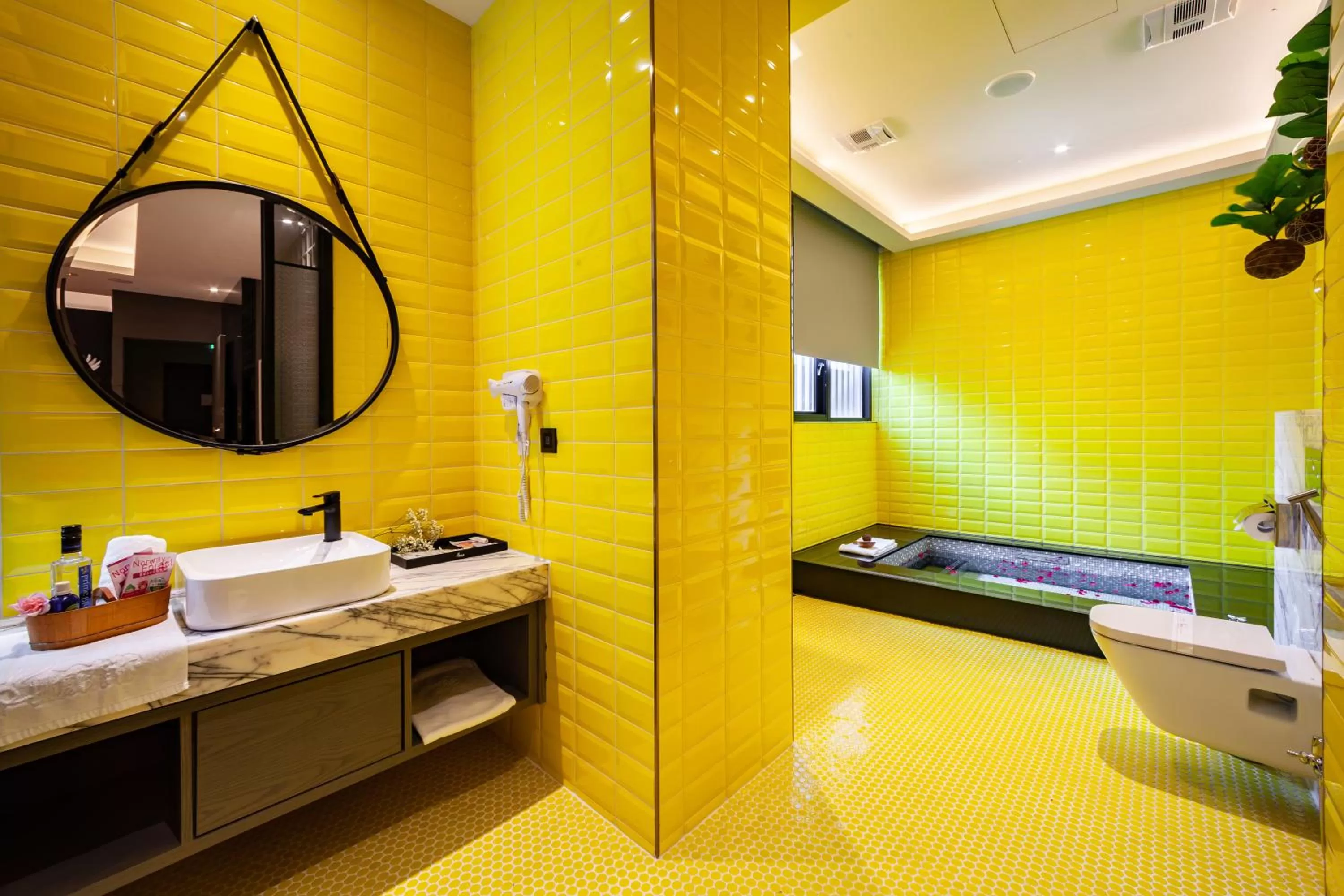 Bathroom in Norway Forest Motel - Wen Chuang Branch