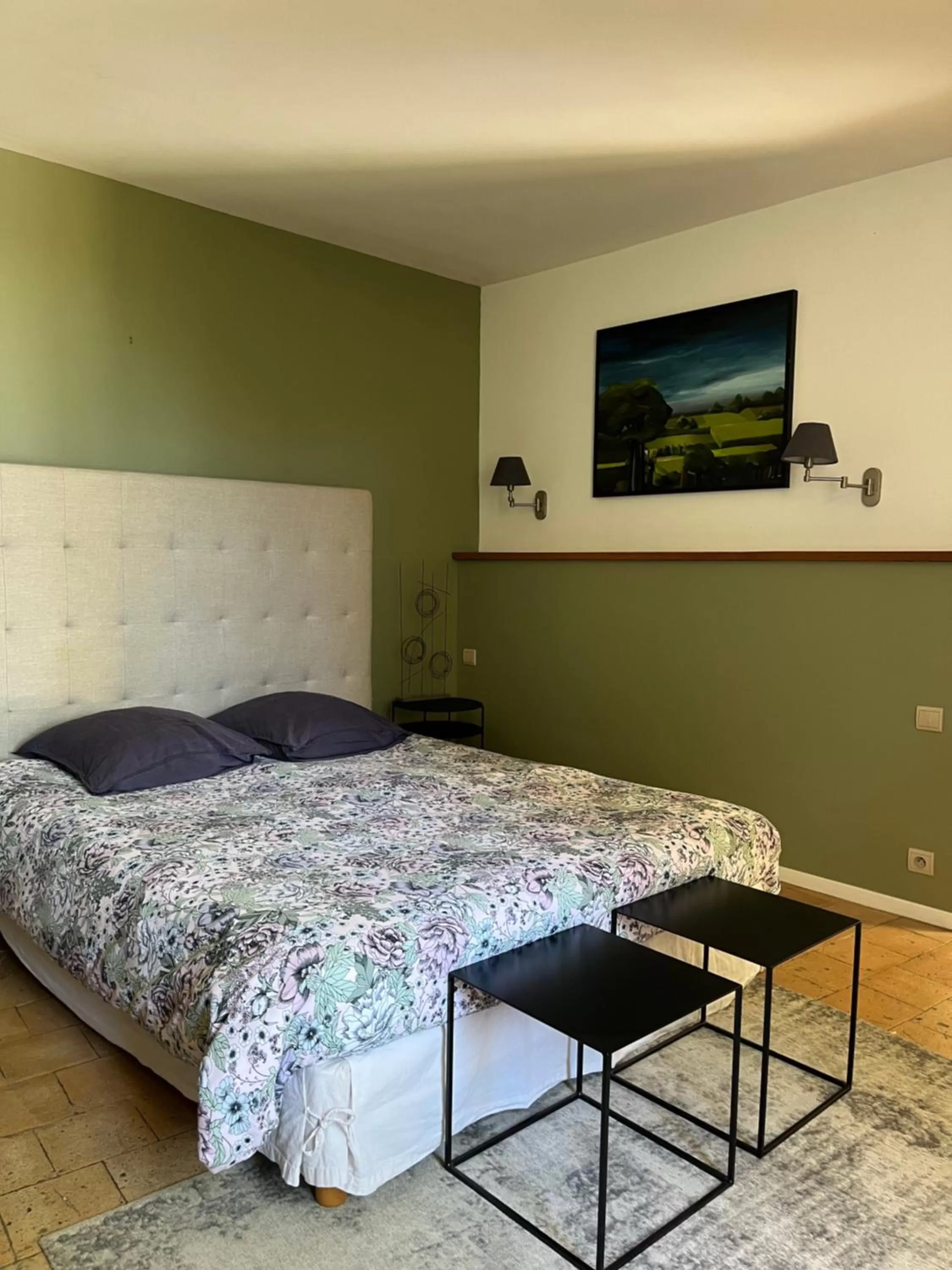 Bedroom, Bed in Château de Nazelles Amboise