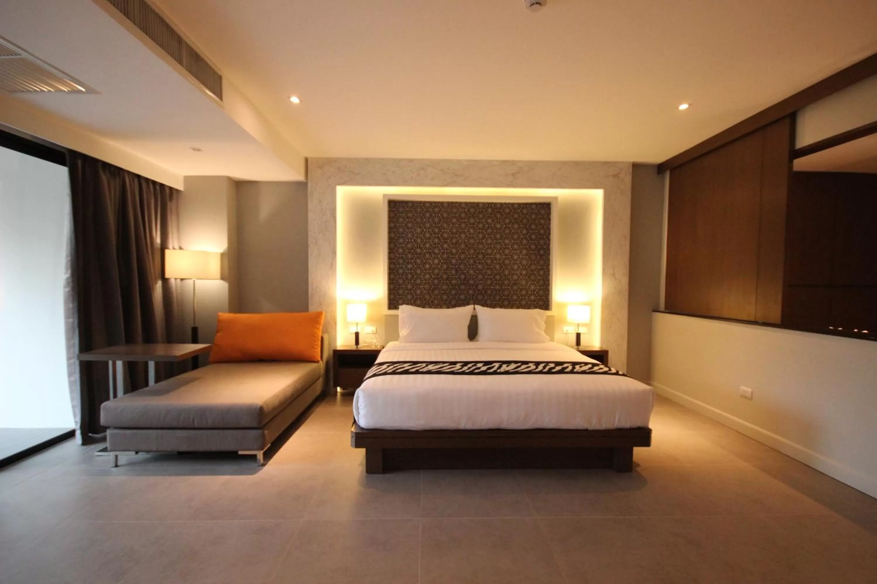 Bed in Season Five Hotel