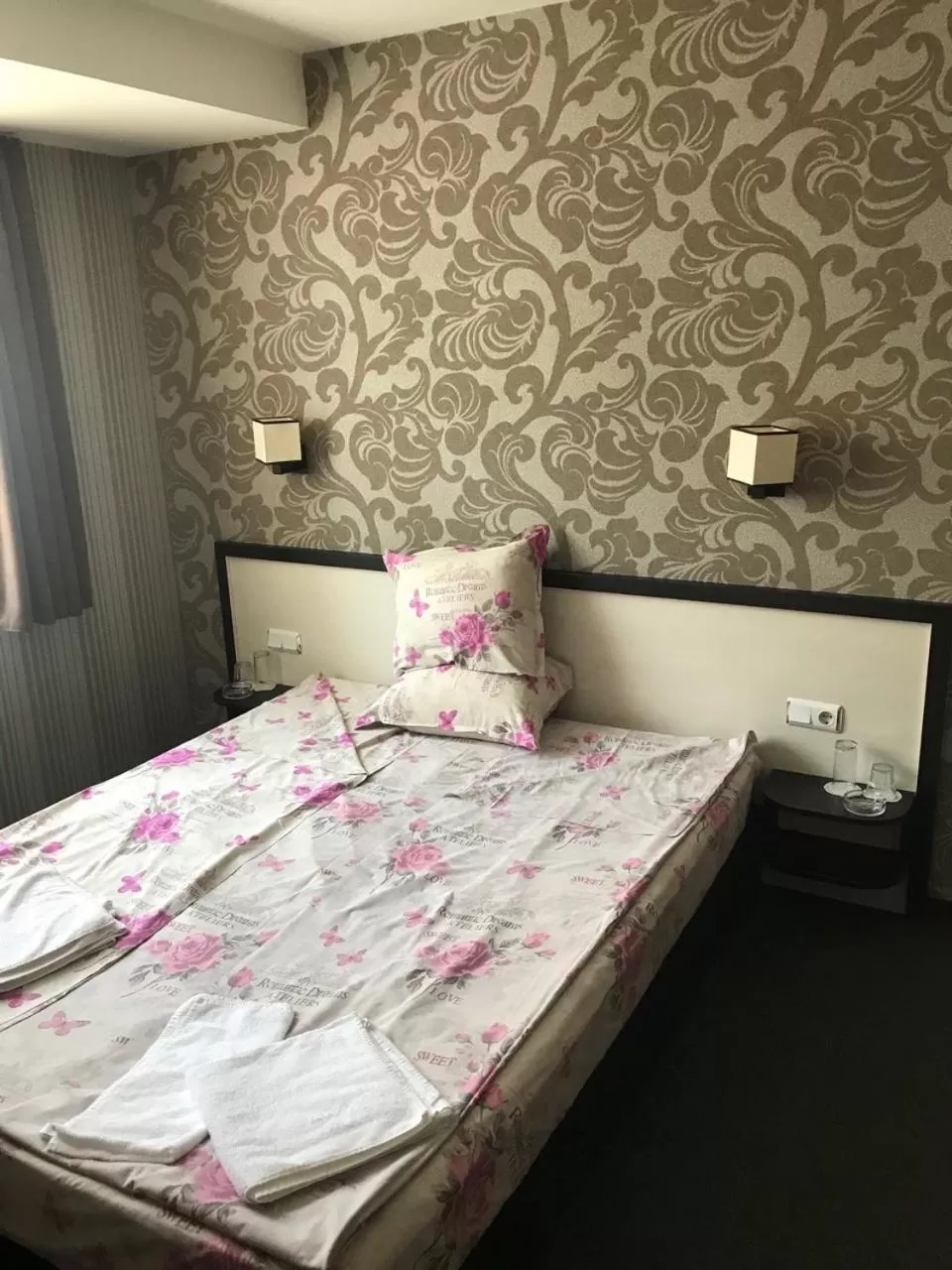 Photo of the whole room, Bed in Casa Blanca