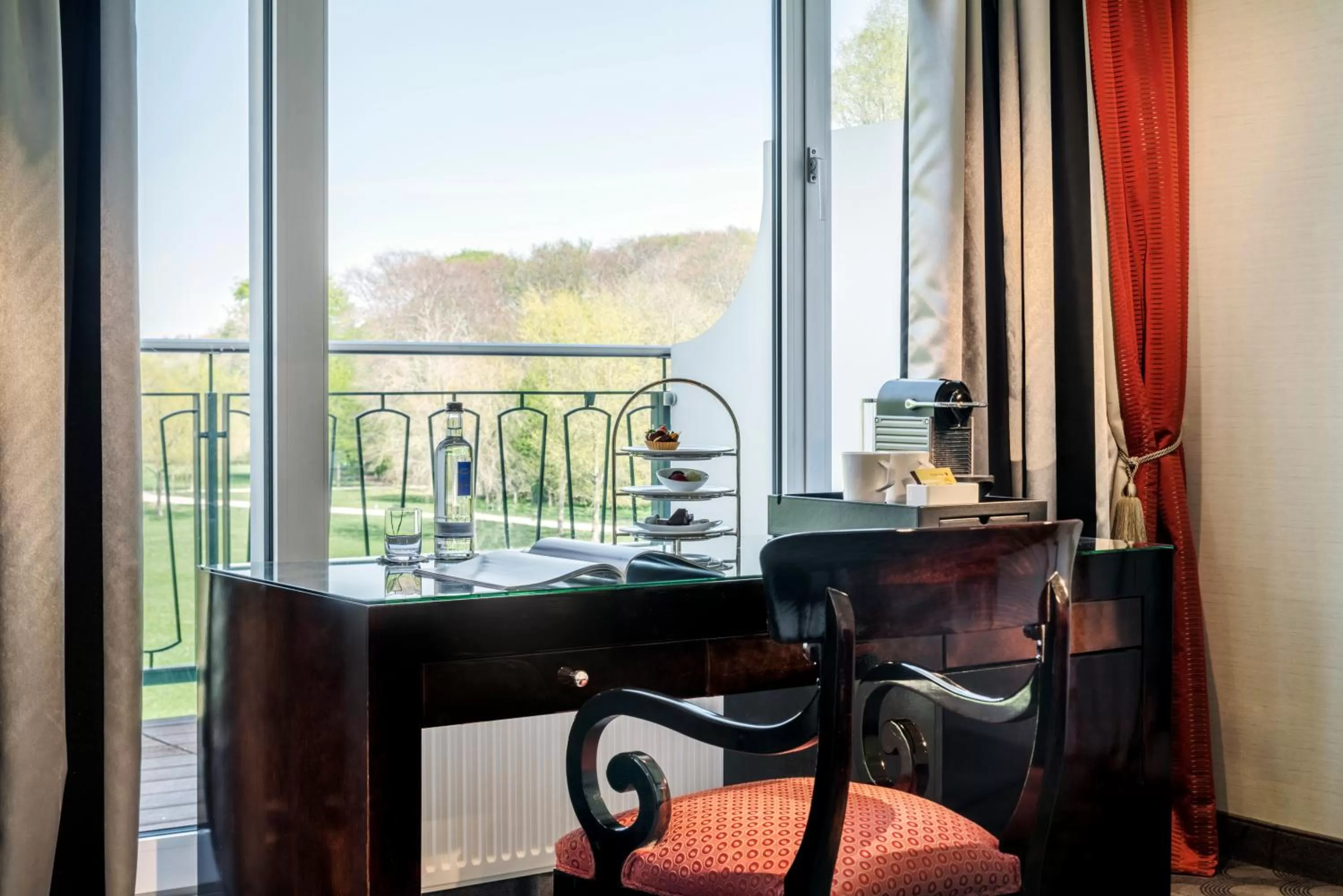 Seating area in Parkhotel Bremen – ein Mitglied der Hommage Luxury Hotels Collection