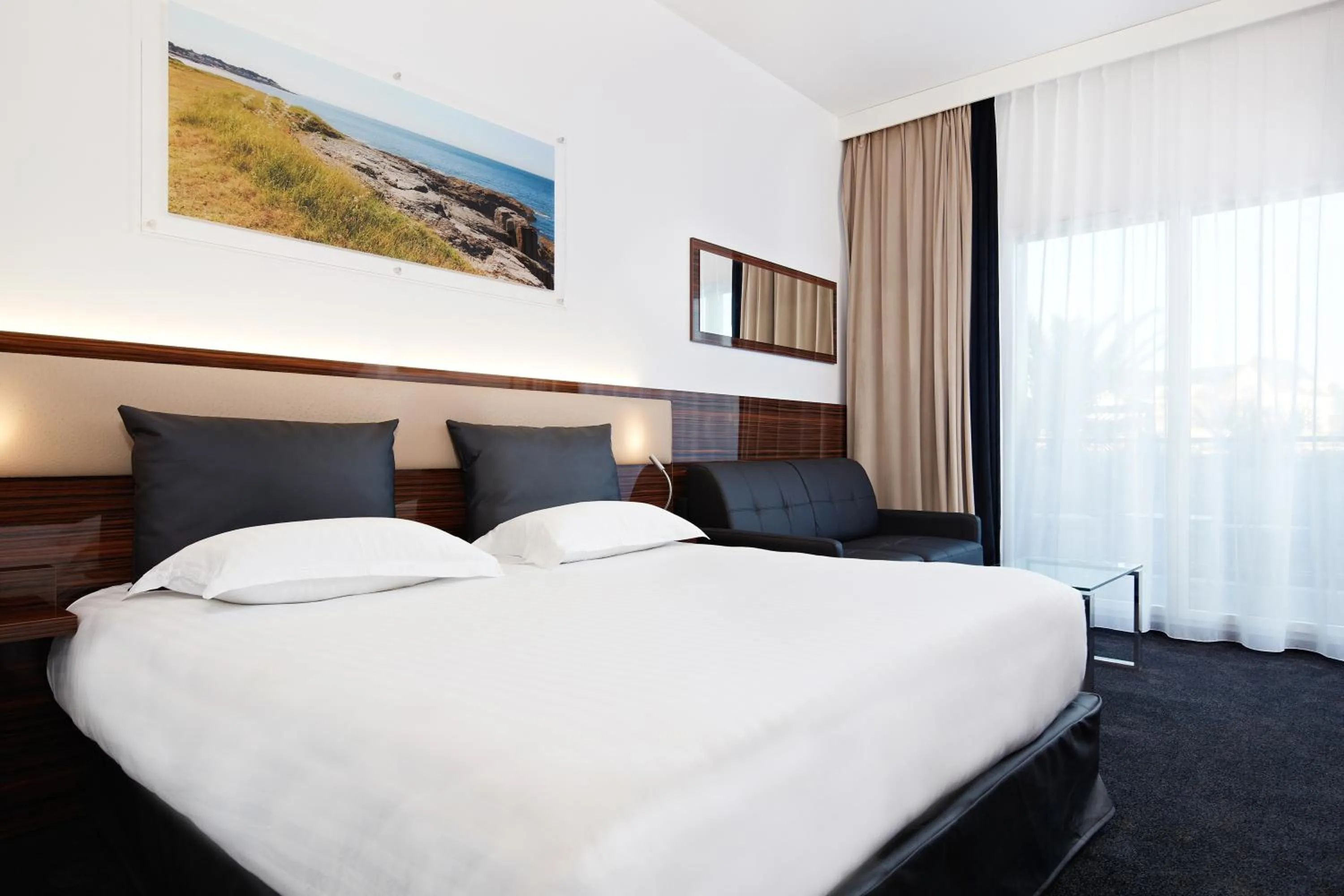 Photo of the whole room, Bed in Westotel Pornic Côte de Jade