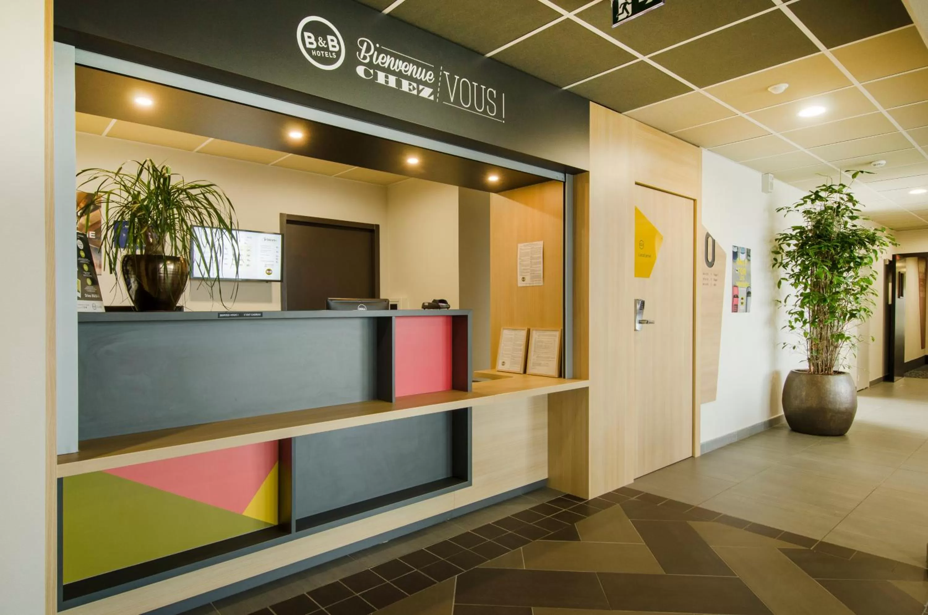 Lobby or reception in B&B HOTEL Montargis-Amilly