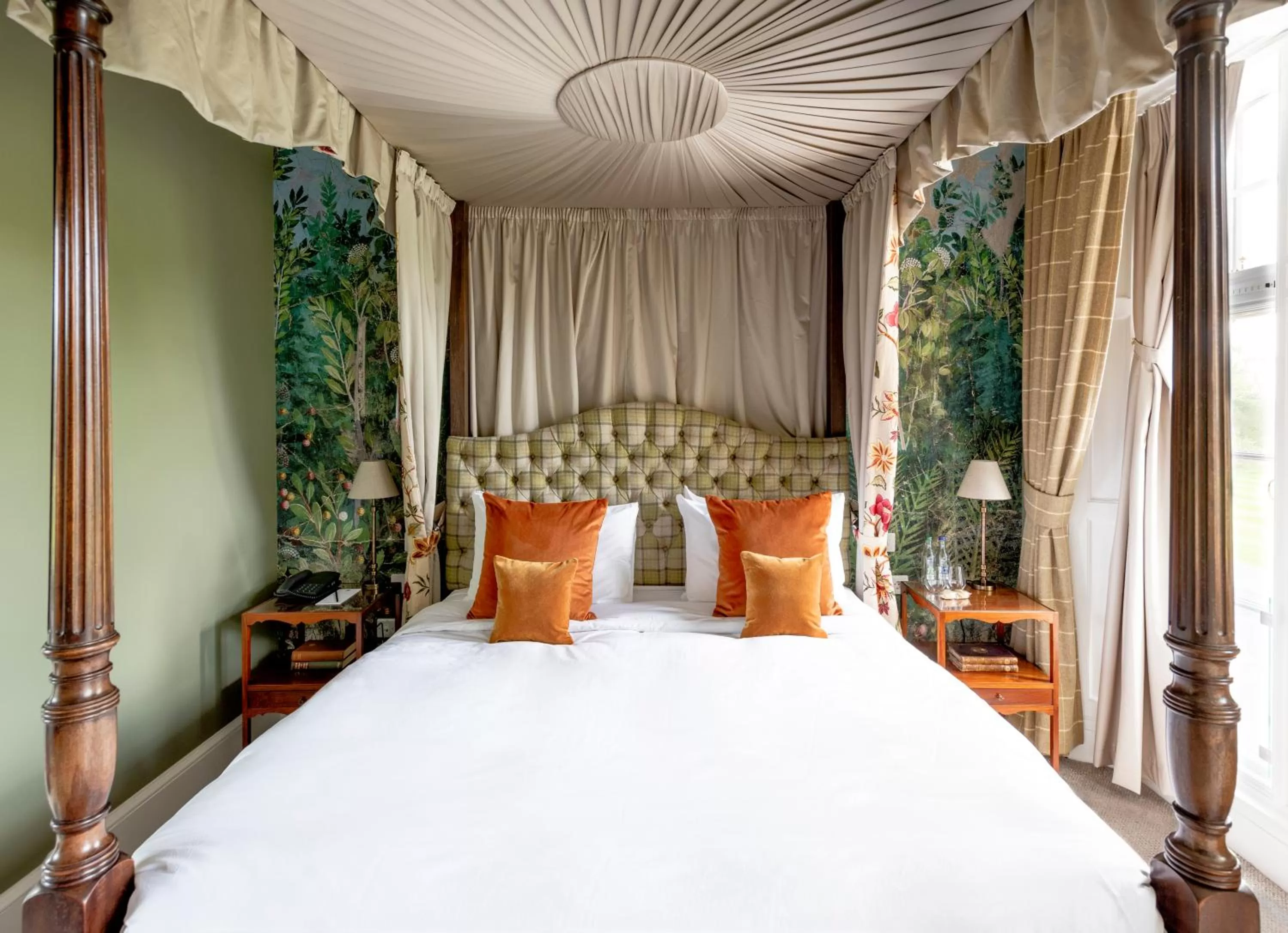 Bed in SCHLOSS Roxburghe, part of Destination by Hyatt