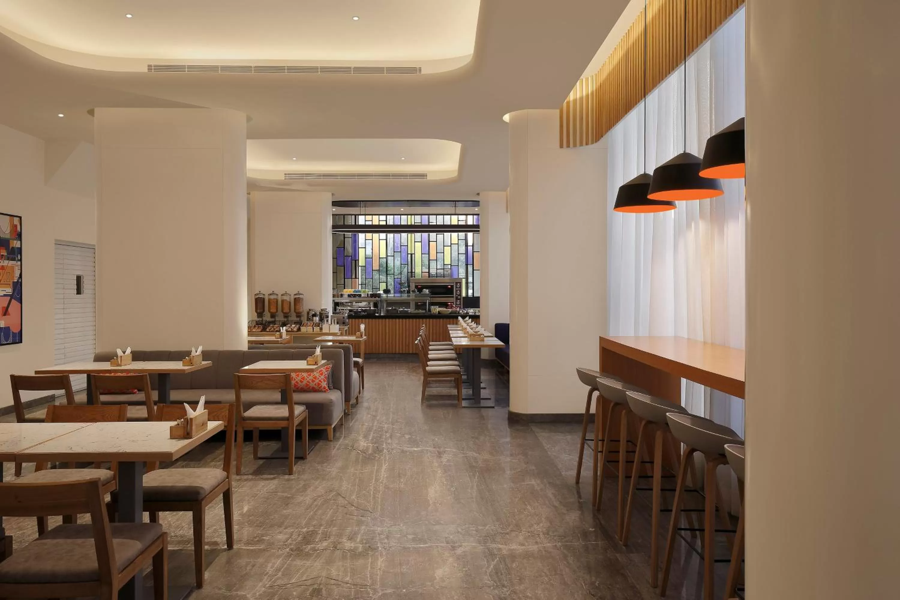 Restaurant/places to eat in Holiday Inn Express Hyderabad HITEC City by IHG