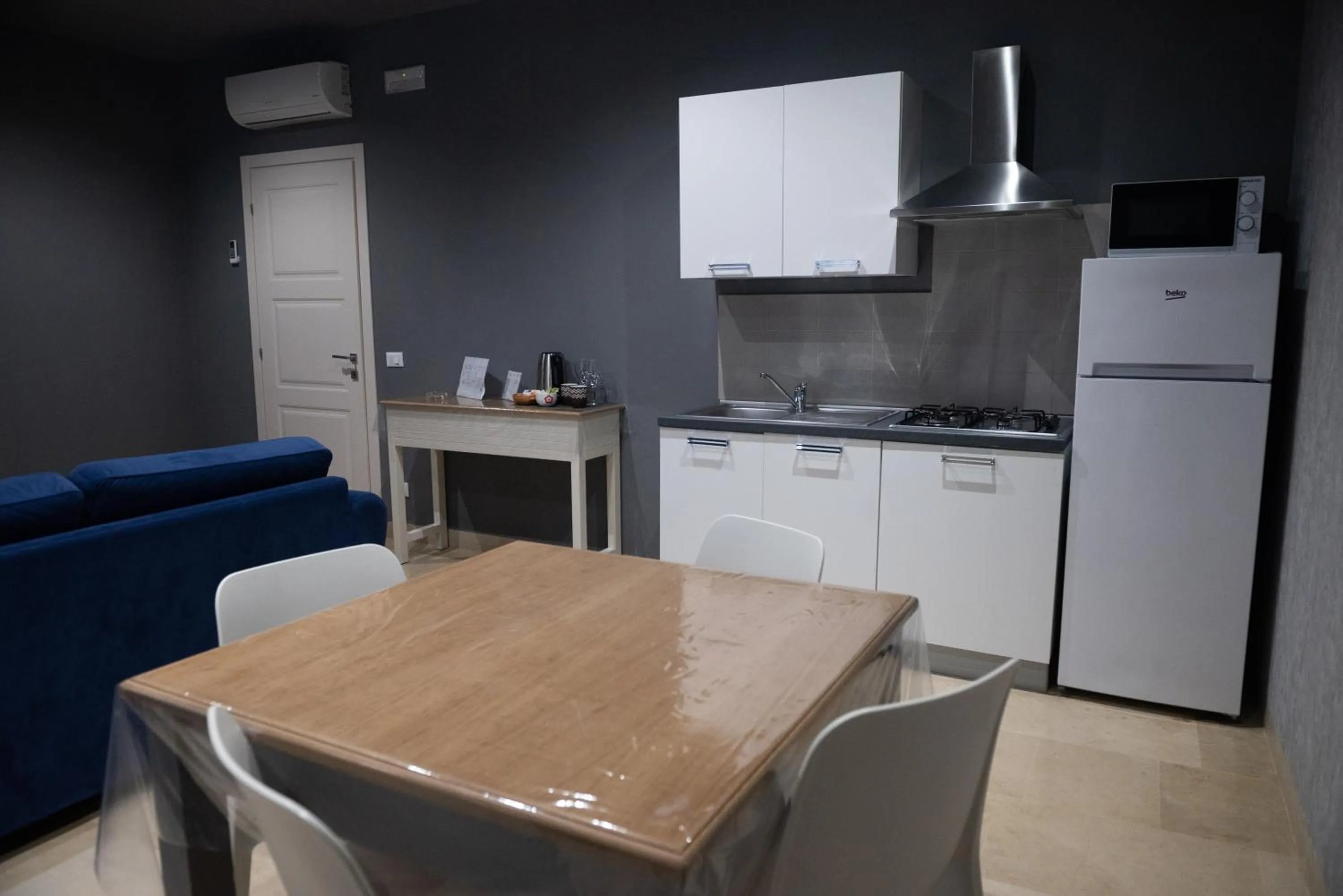 Living room in ZIBIBBO SUITES & ROOMS - Aparthotel in Centro Storico a Trapani