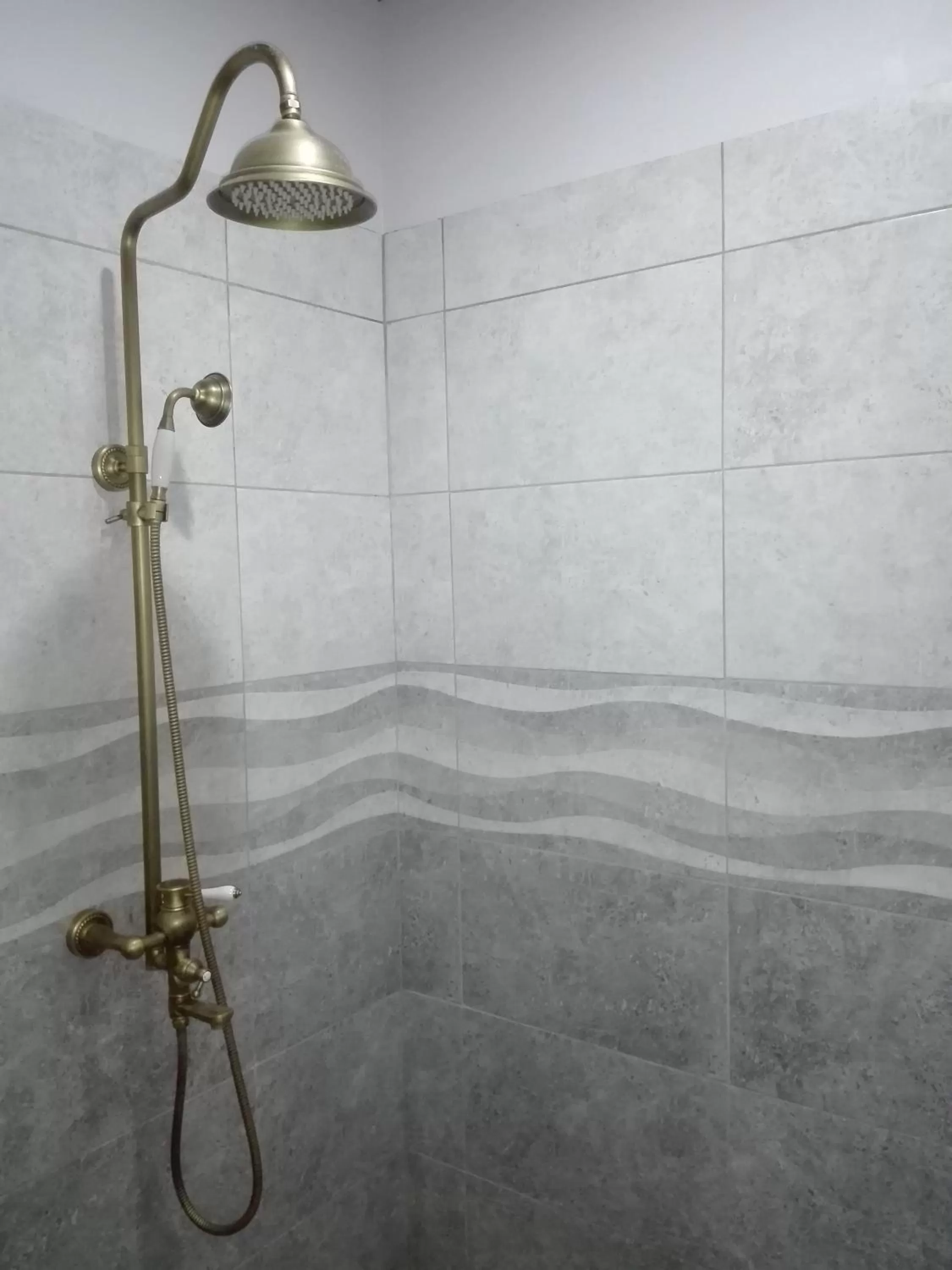 Shower in Campos Arenal Hotel