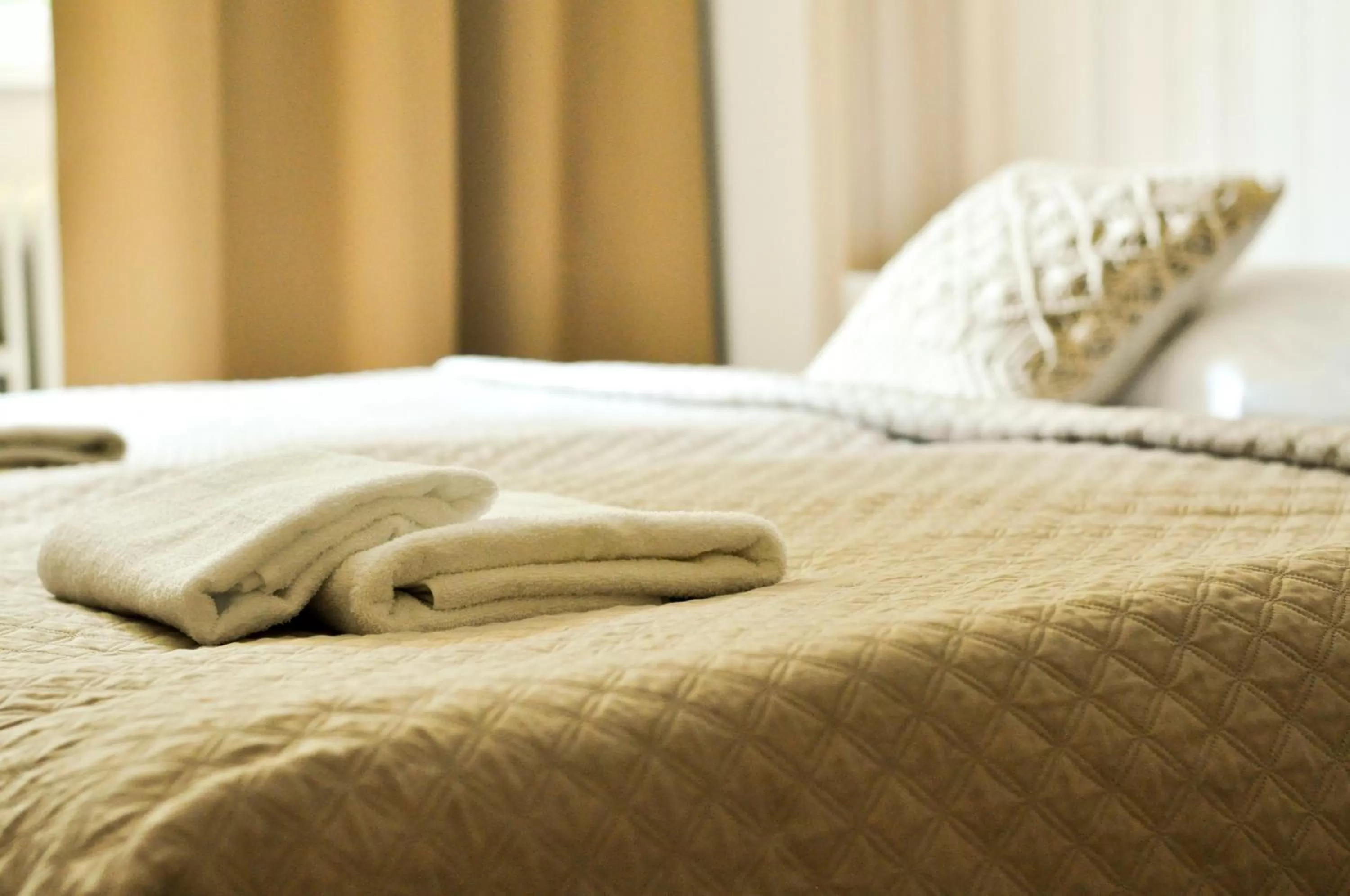 Bedroom, Bed in Hotel Garni