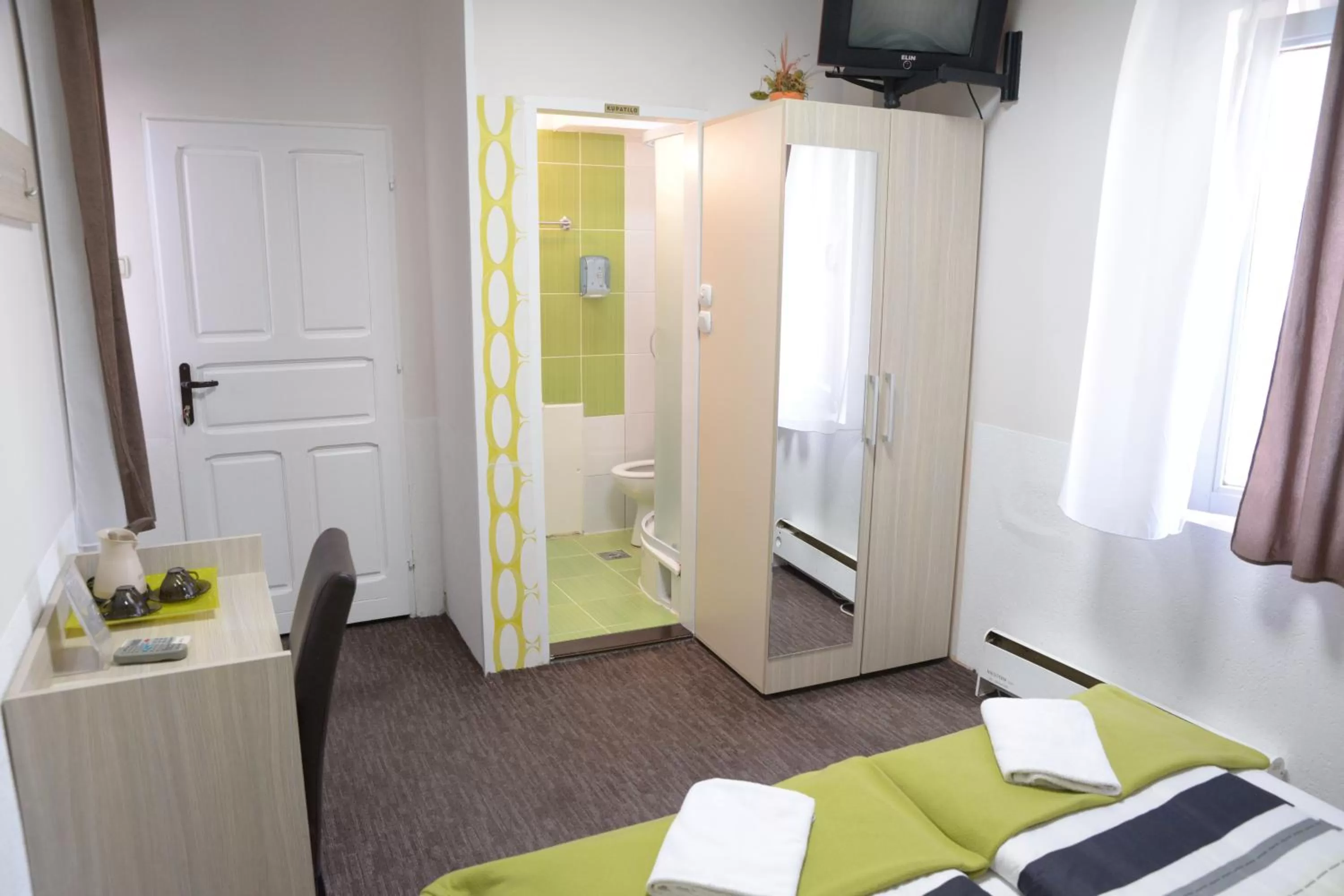 Bed in Guest House GOLDEN COIN