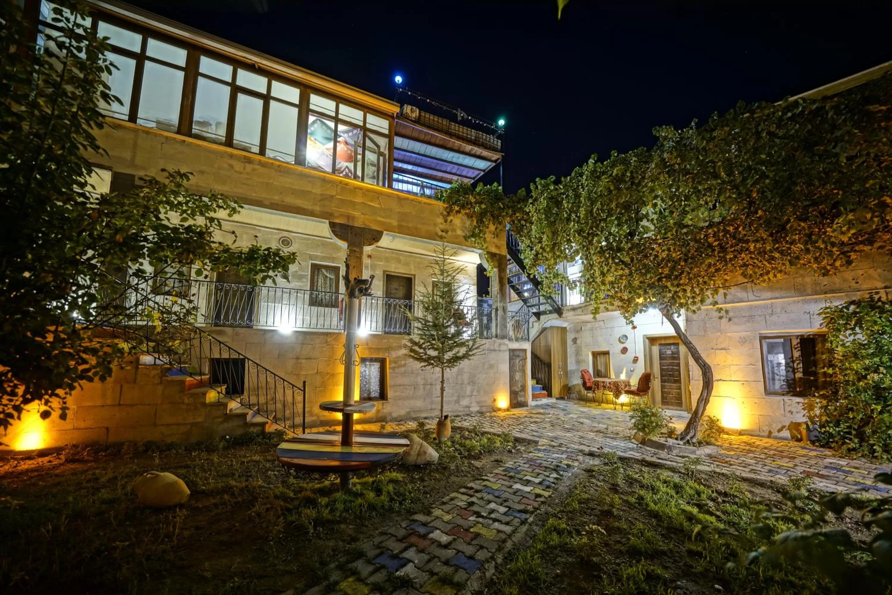 Garden in Göreme Art Stone