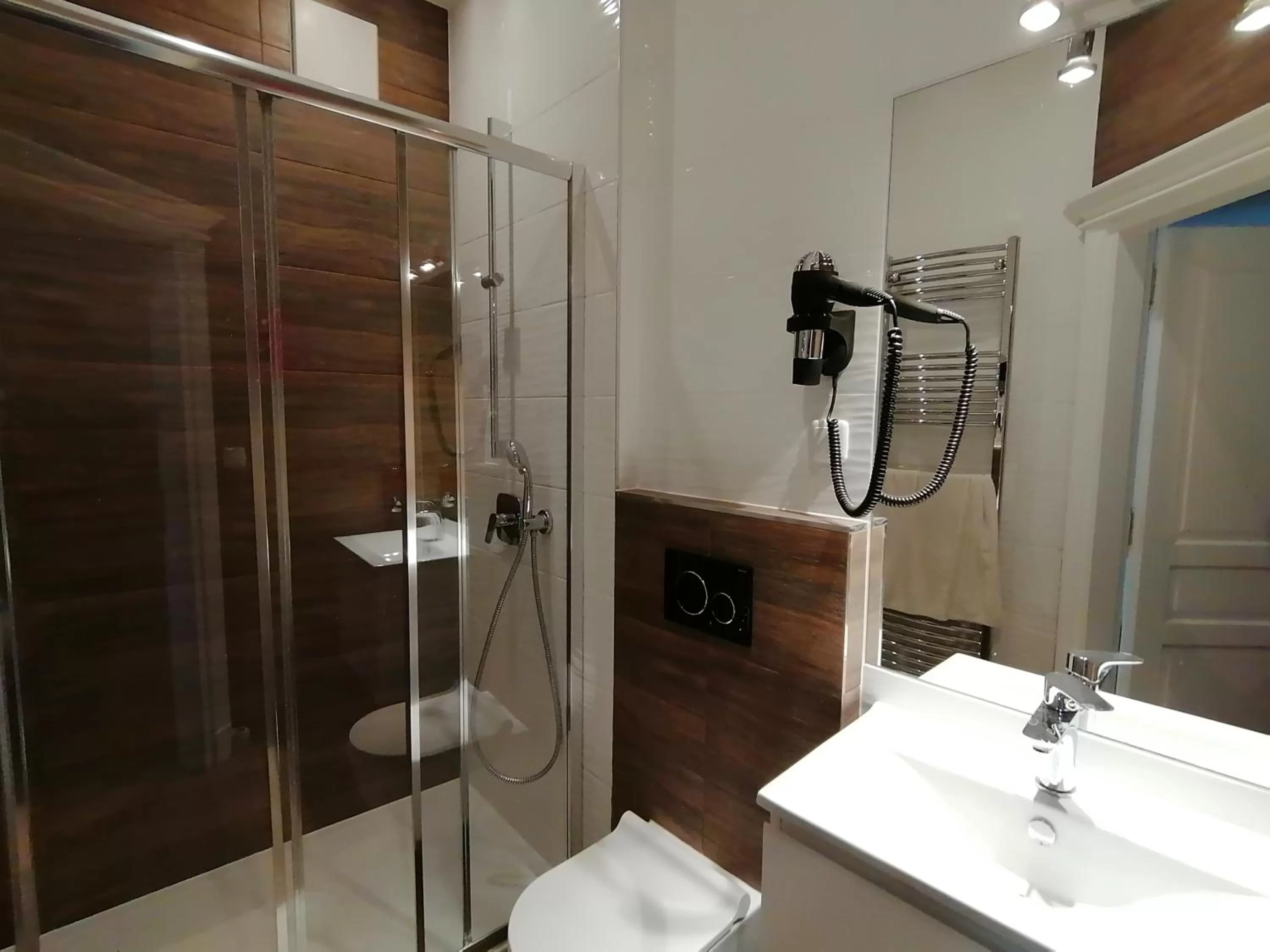 Bathroom in GOLDEN STAR - Premium Apartments