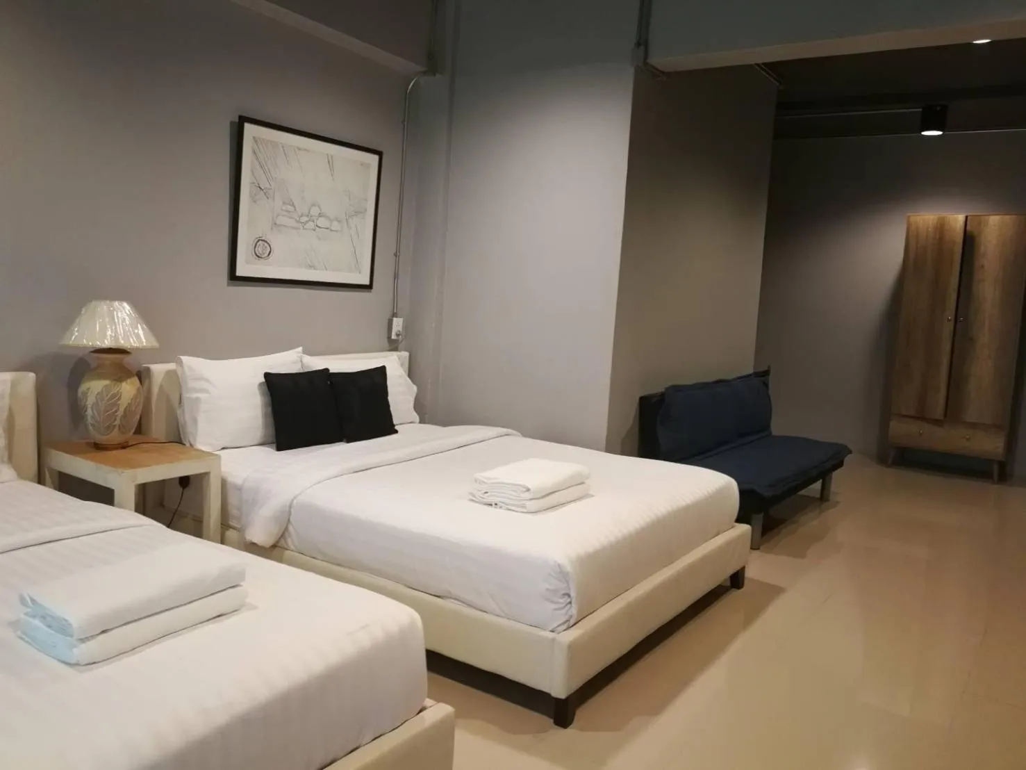 Bed in Loft 21 Apartment Romklao