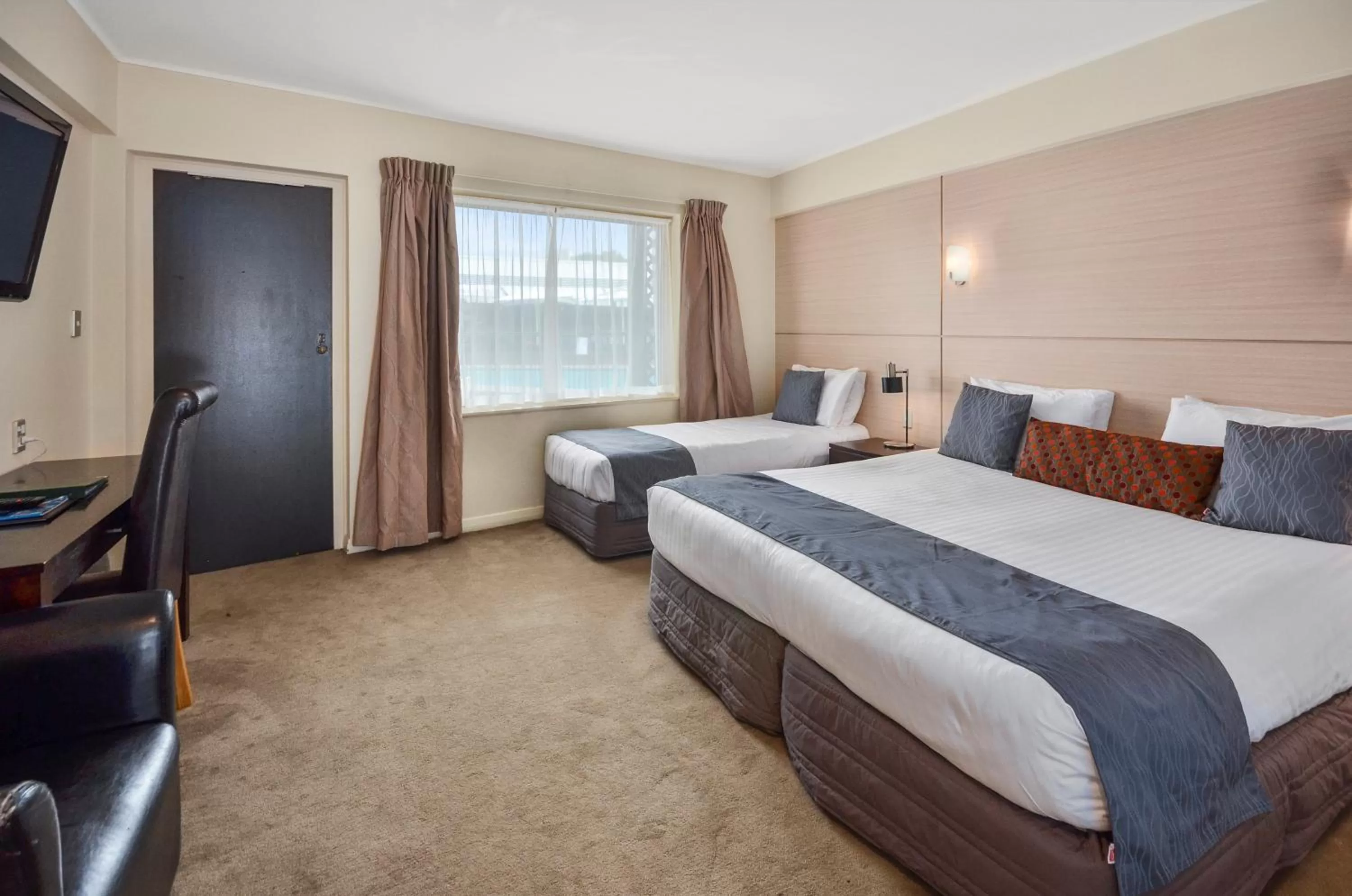 Bed in Poenamo Hotel