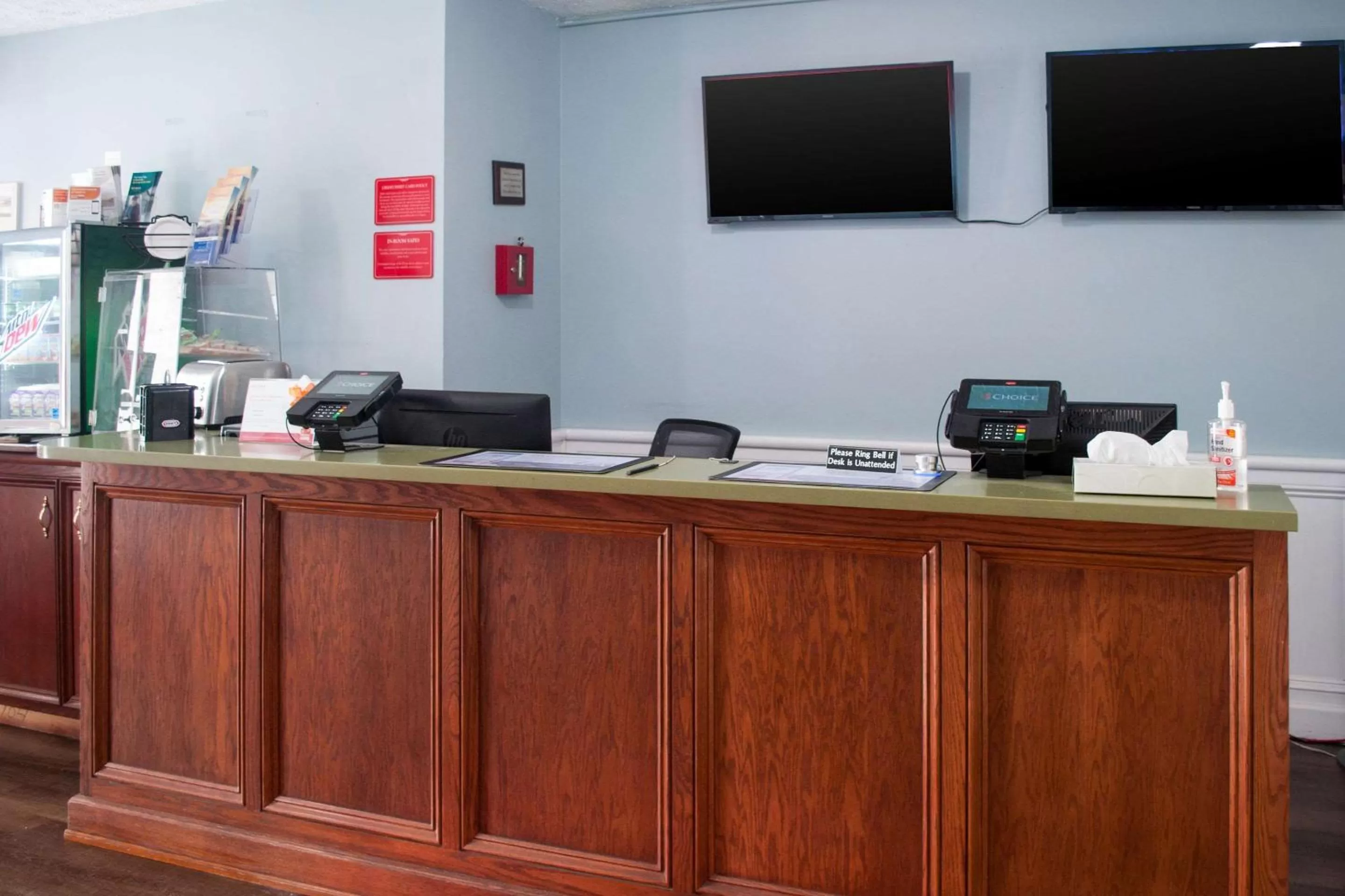 Lobby or reception in Econo Lodge Inn & Suites Sandusky South