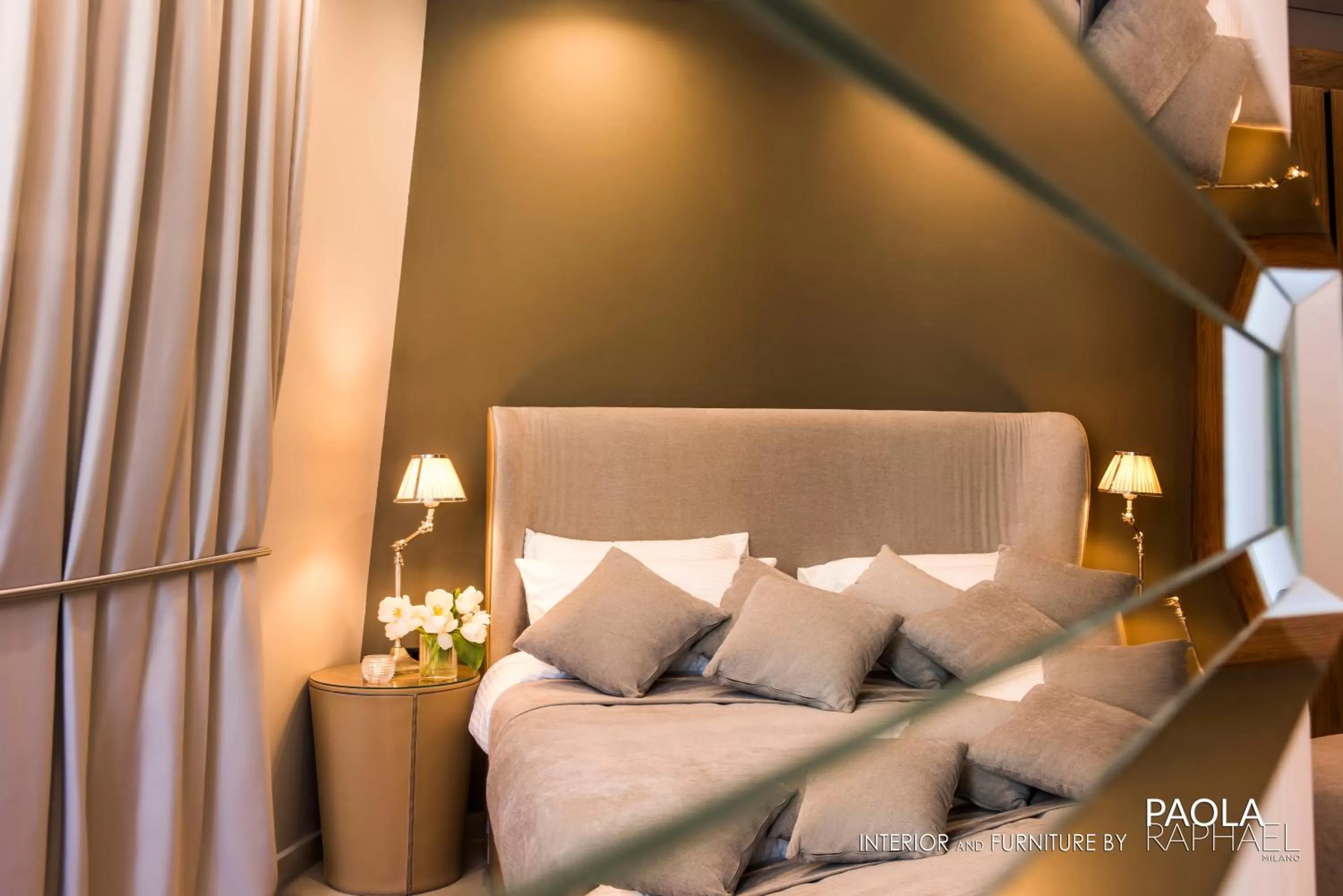 Bedroom, Bed in Royal Tulip Achrafieh