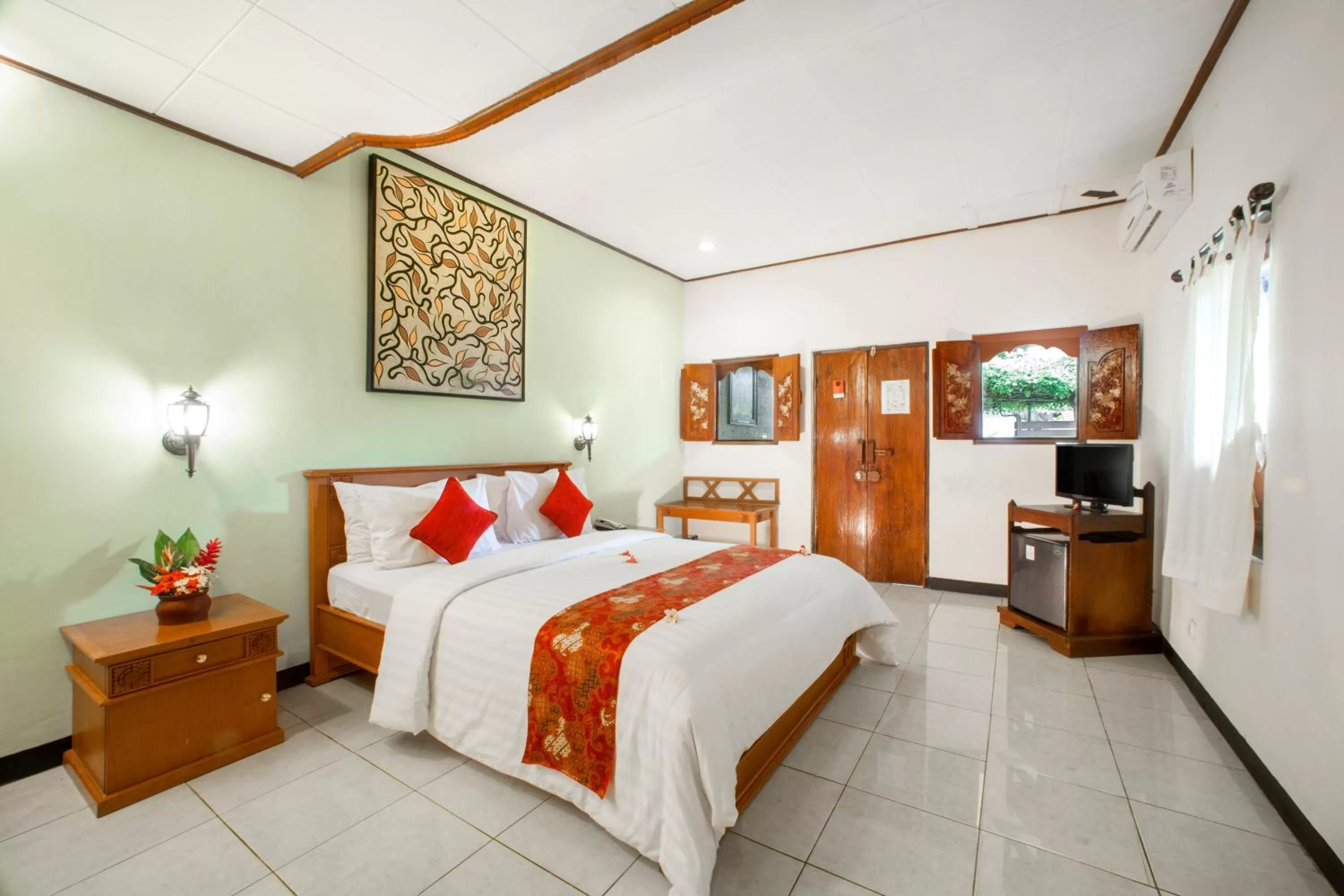Bed in Bali Taman Beach Resort & Spa Lovina