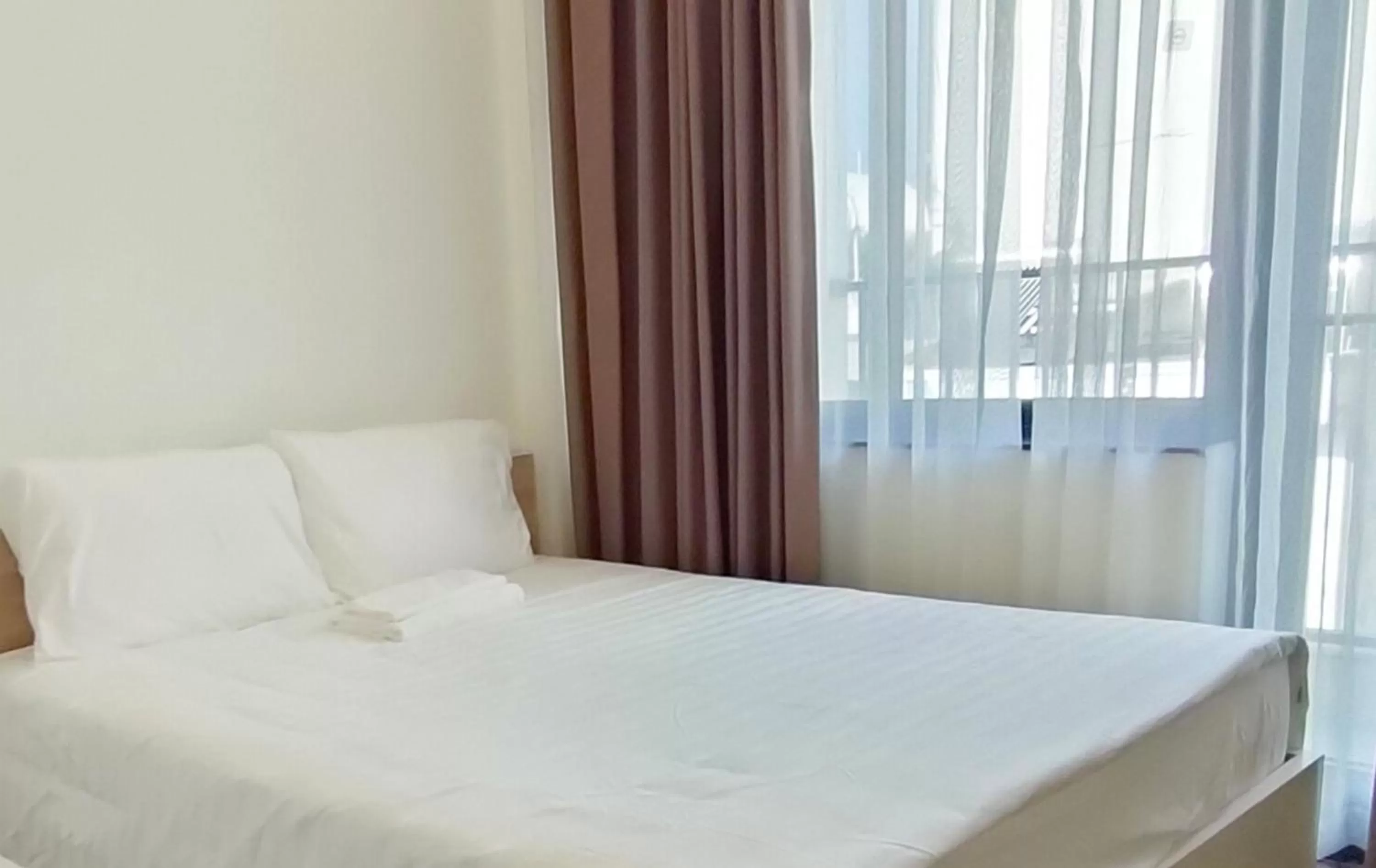 Bed in Era Apartment Đông Các