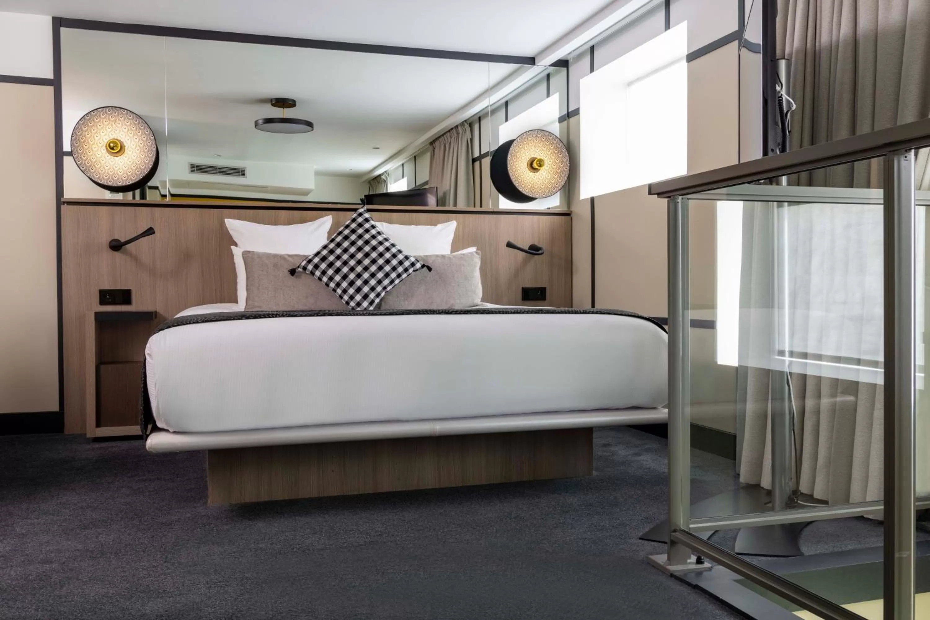 Bed in Hôtel Opéra Liège