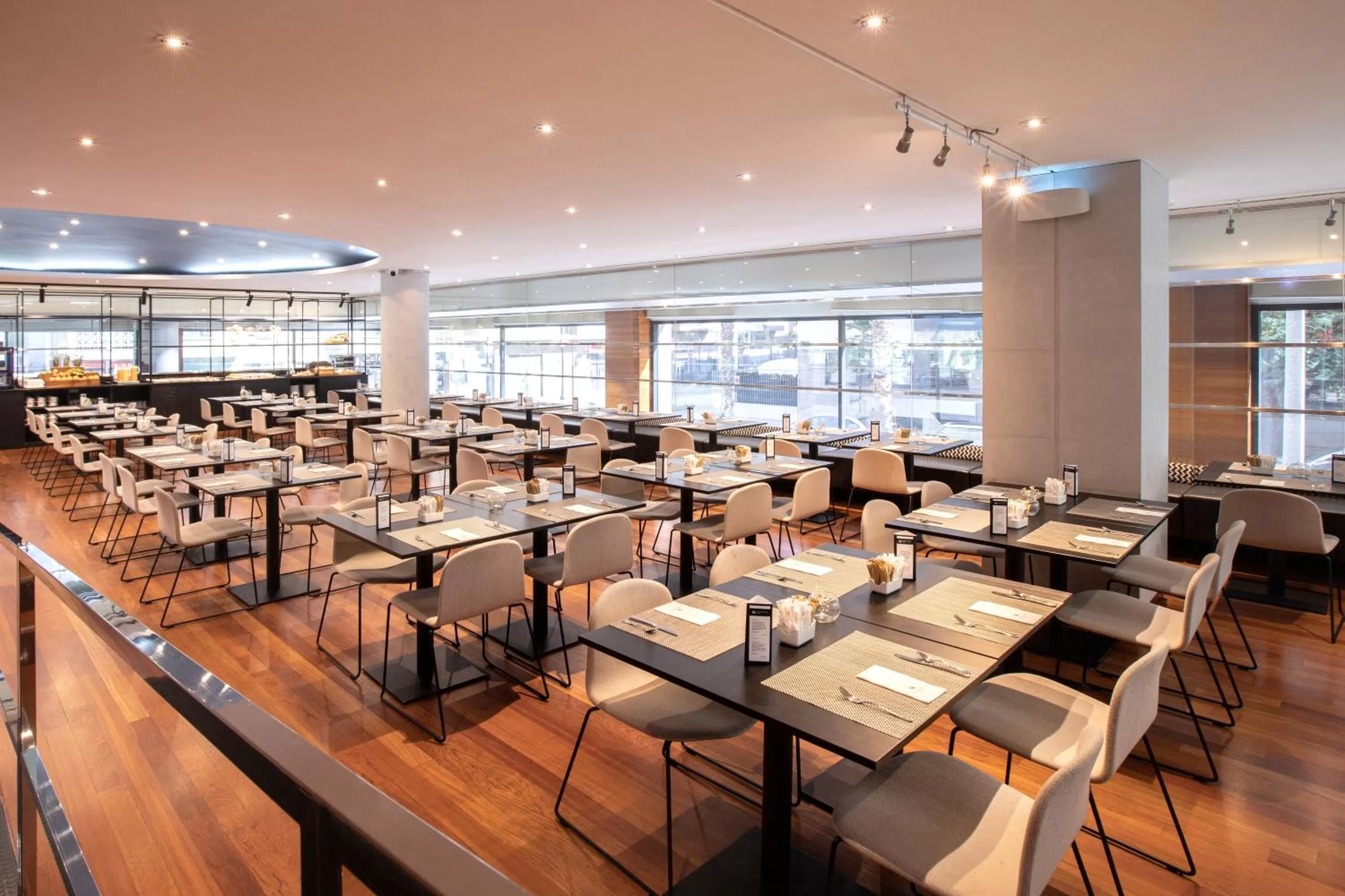 Restaurant/places to eat in Eurostars Acteón