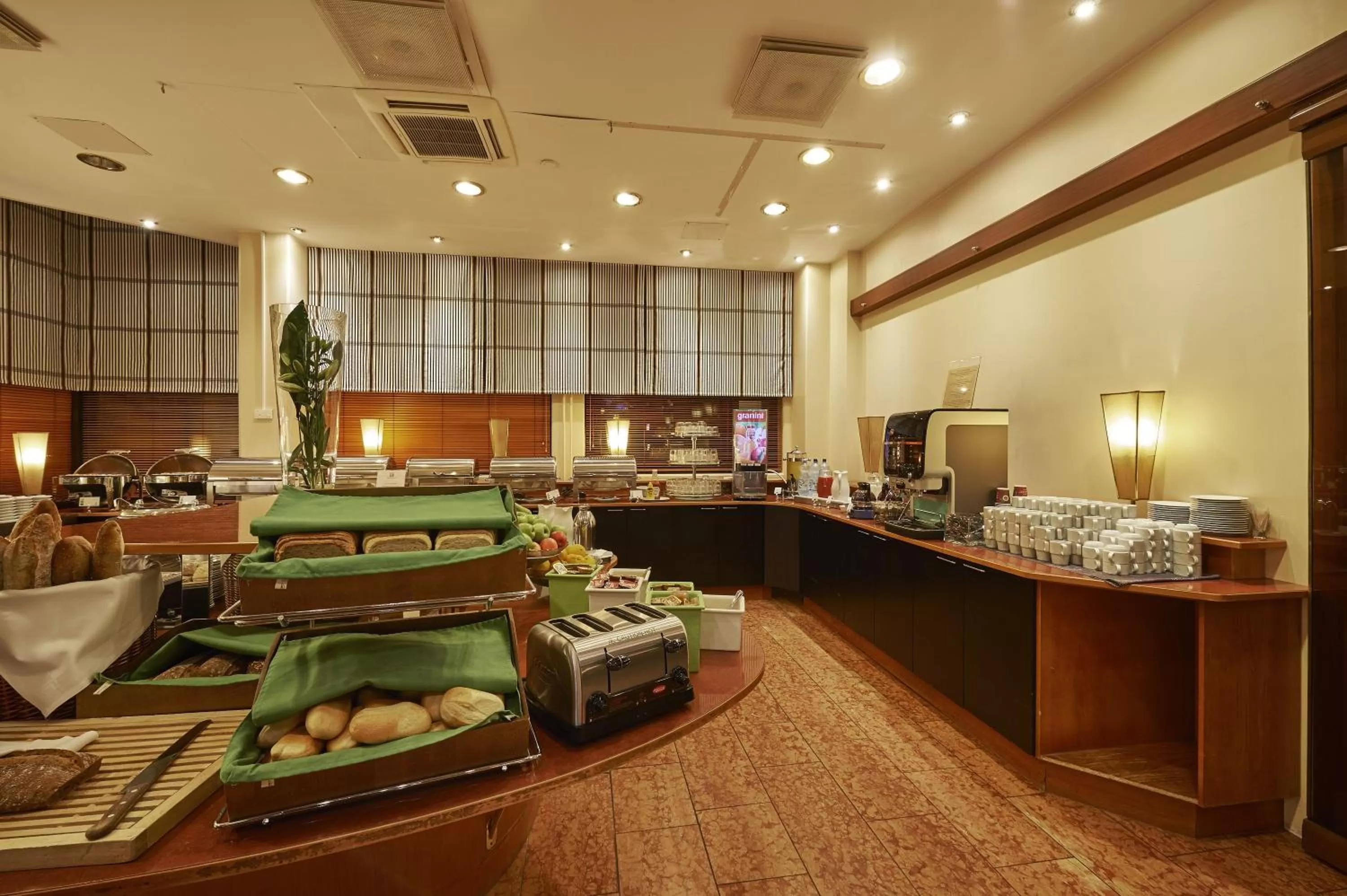 Breakfast in Holiday Inn Helsinki-Vantaa Airport by IHG